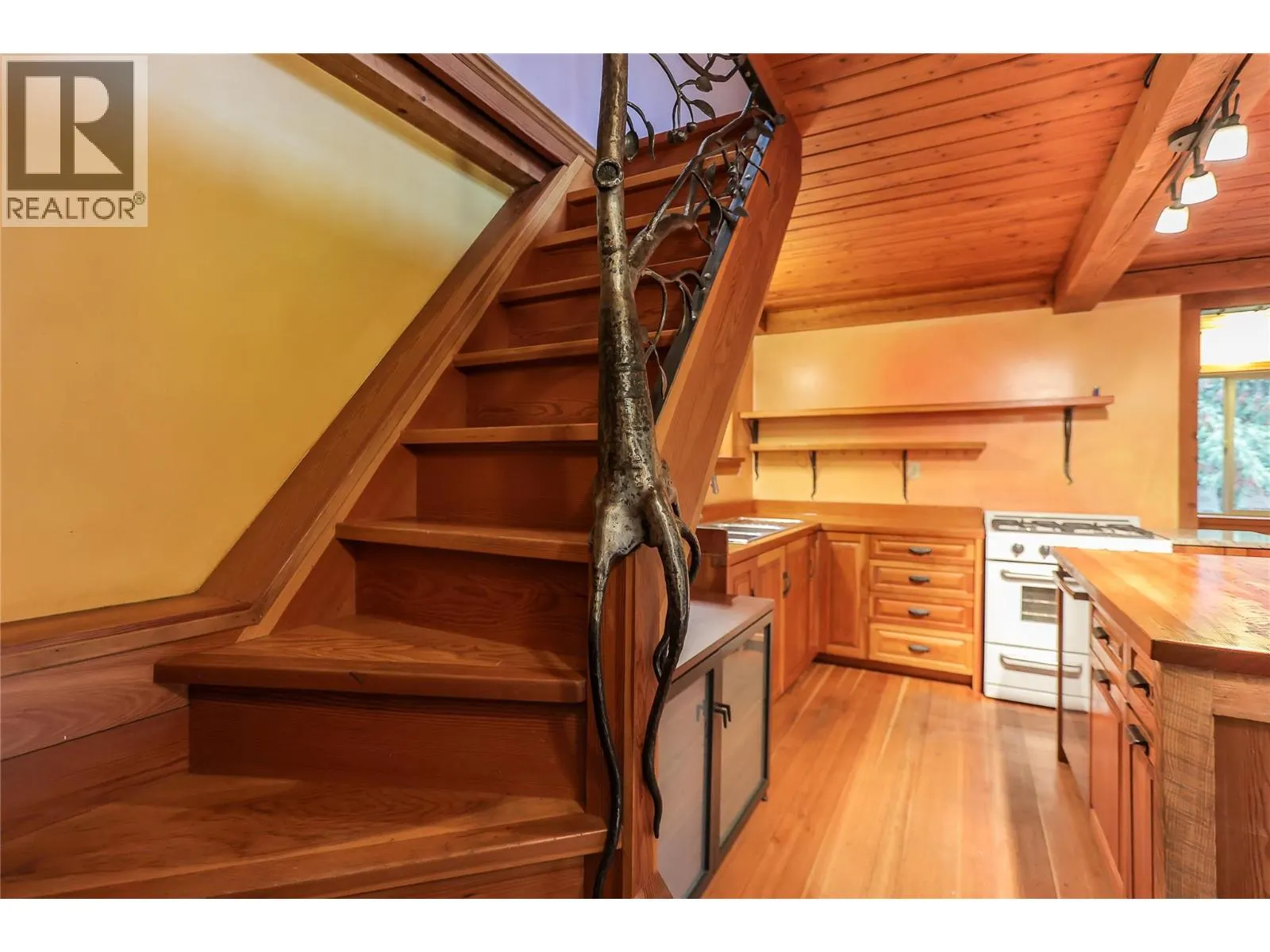 2565 SHOREACRES-GOOSE CREEK Road