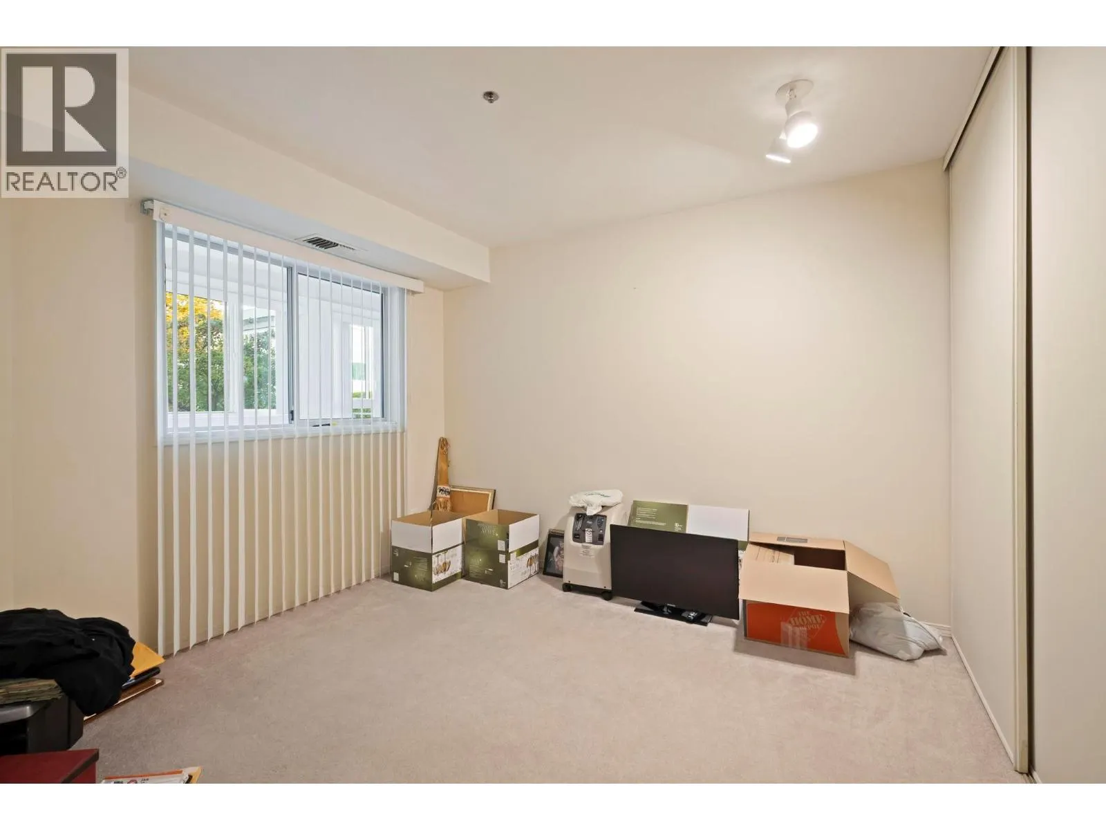 1045 Sutherland Avenue Unit# 112