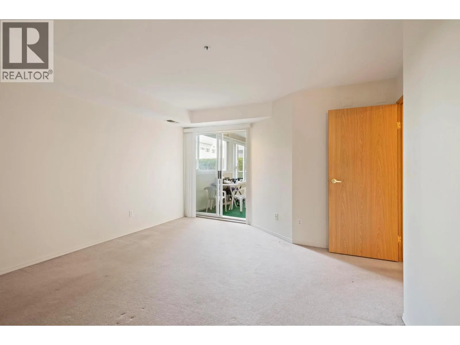 1045 Sutherland Avenue Unit# 112