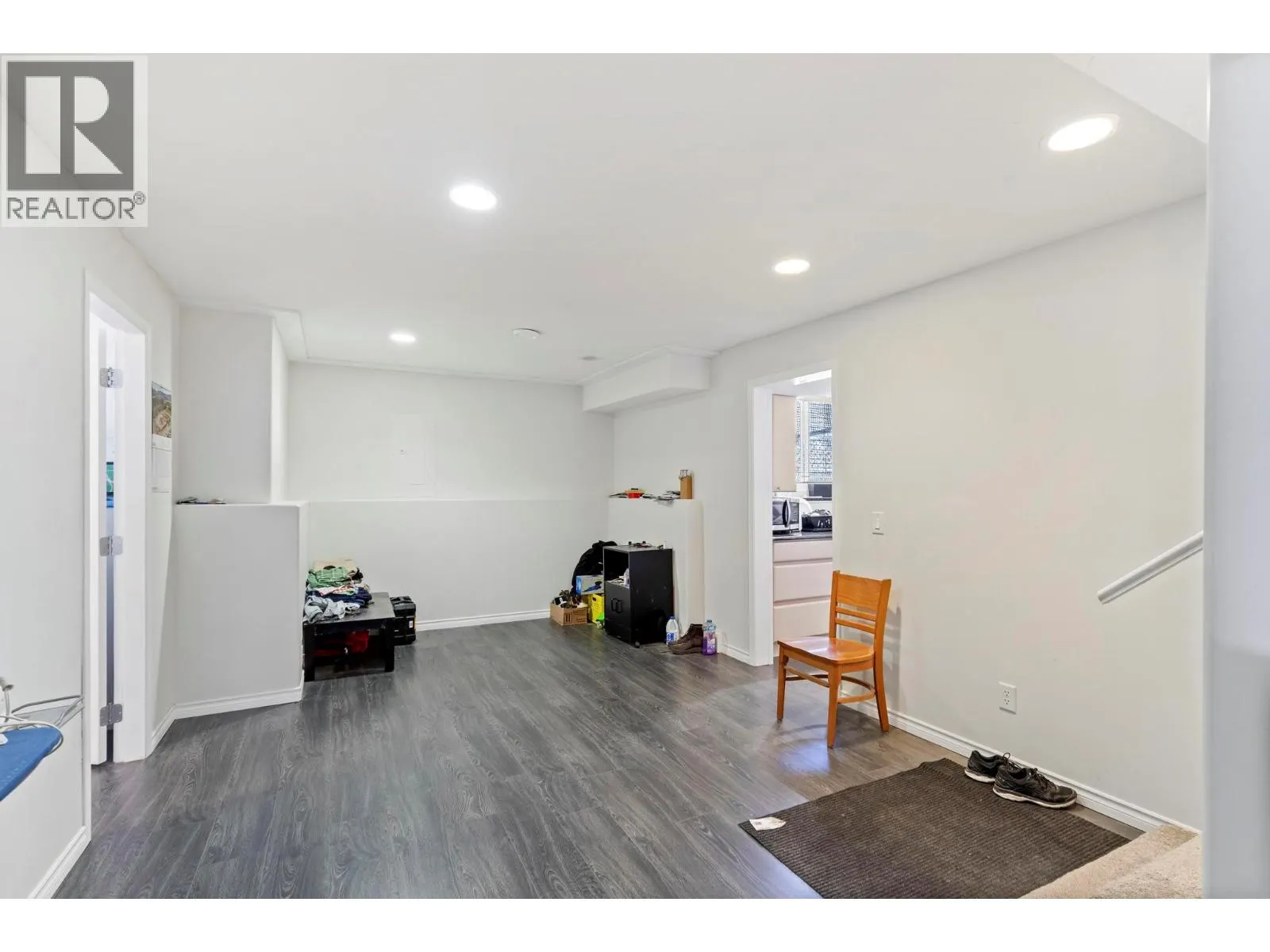 4945 South Ridge Drive