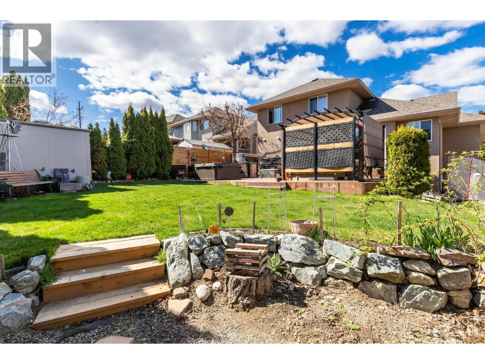 4945 South Ridge Drive