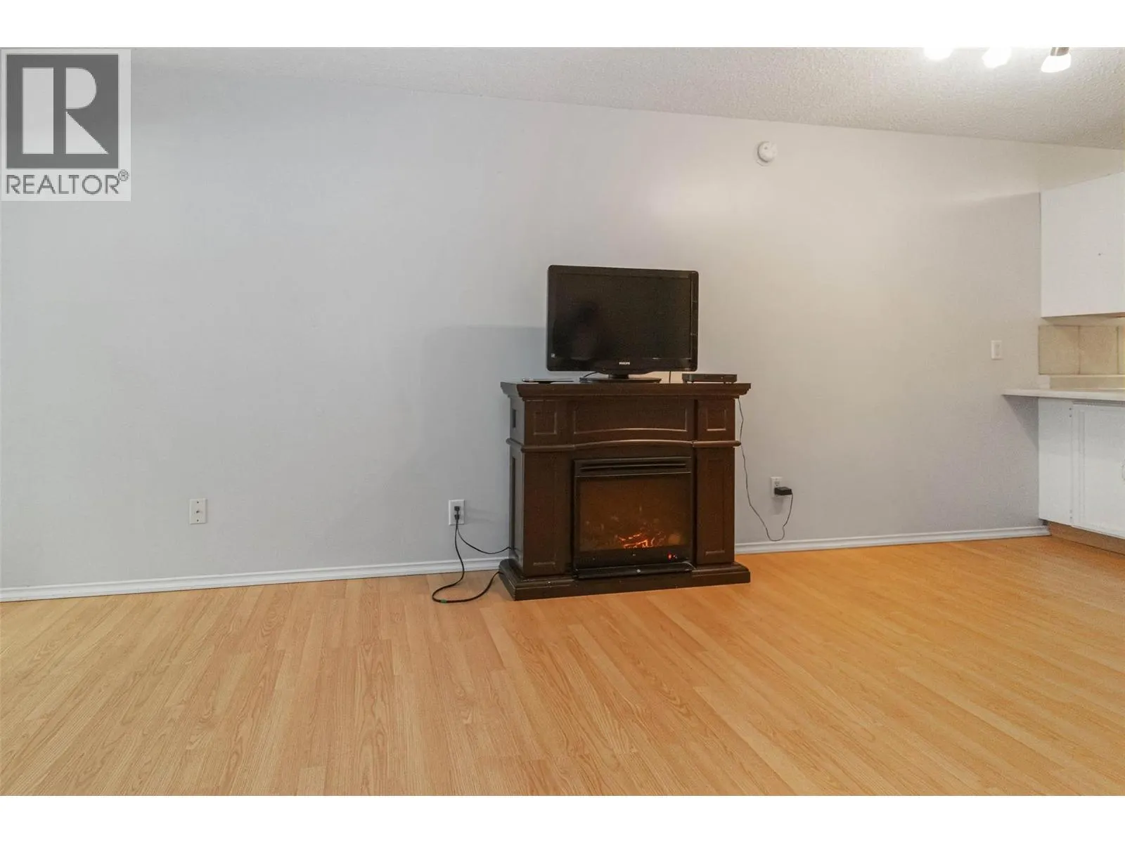 1685 Ufton Court Unit# 110