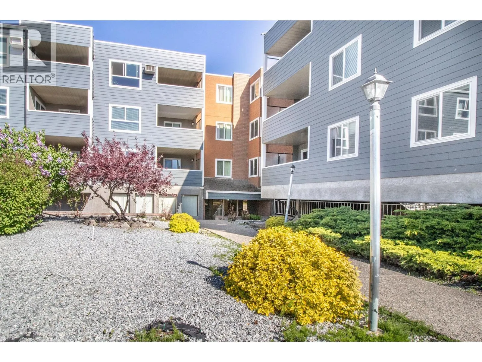 1685 Ufton Court Unit# 110