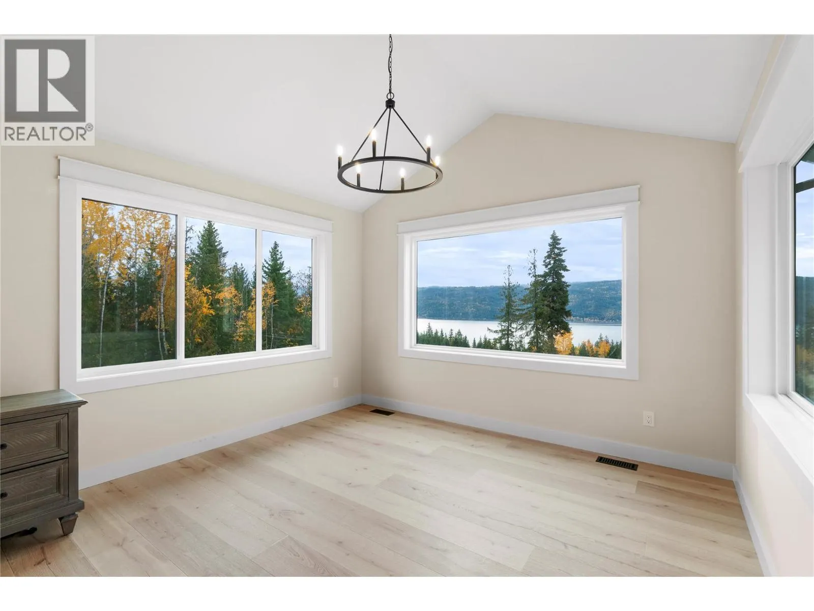 2270 Lions Ridge Road