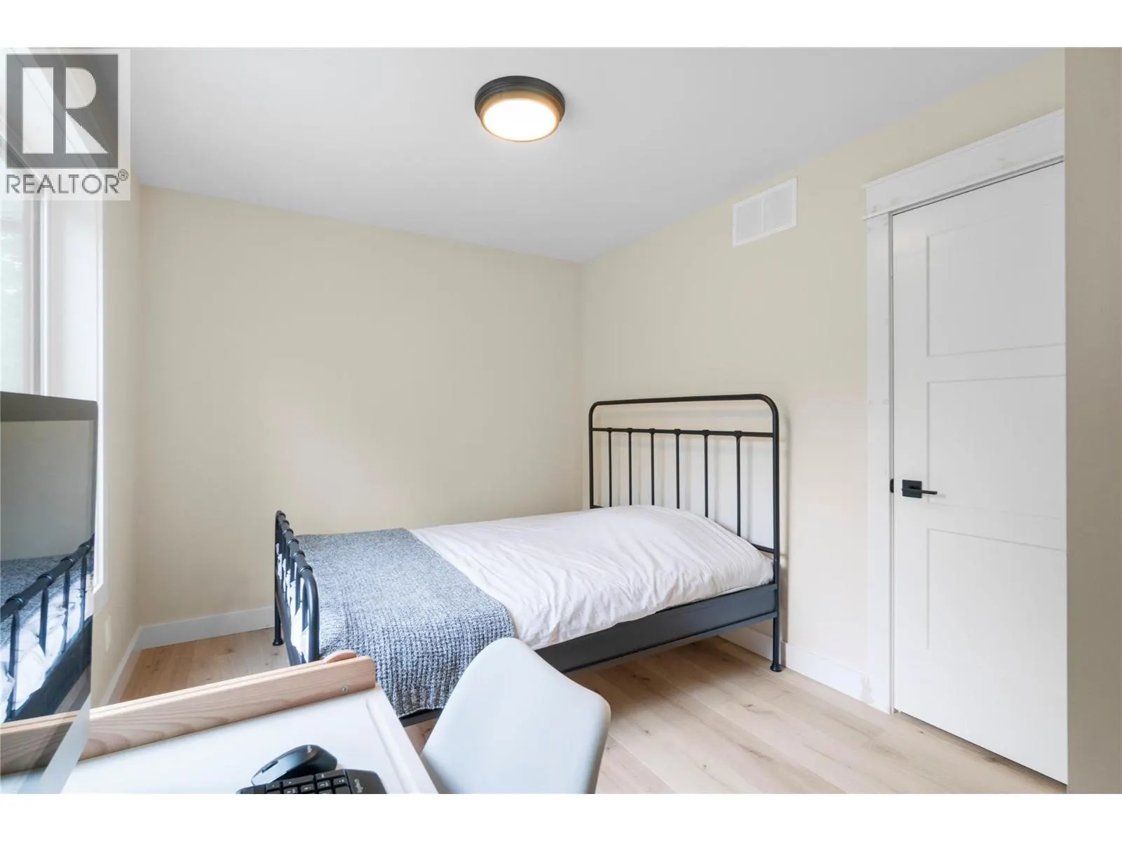 2270 Lions Ridge Road