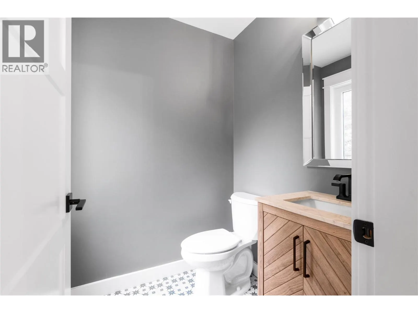 2270 Lions Ridge Road