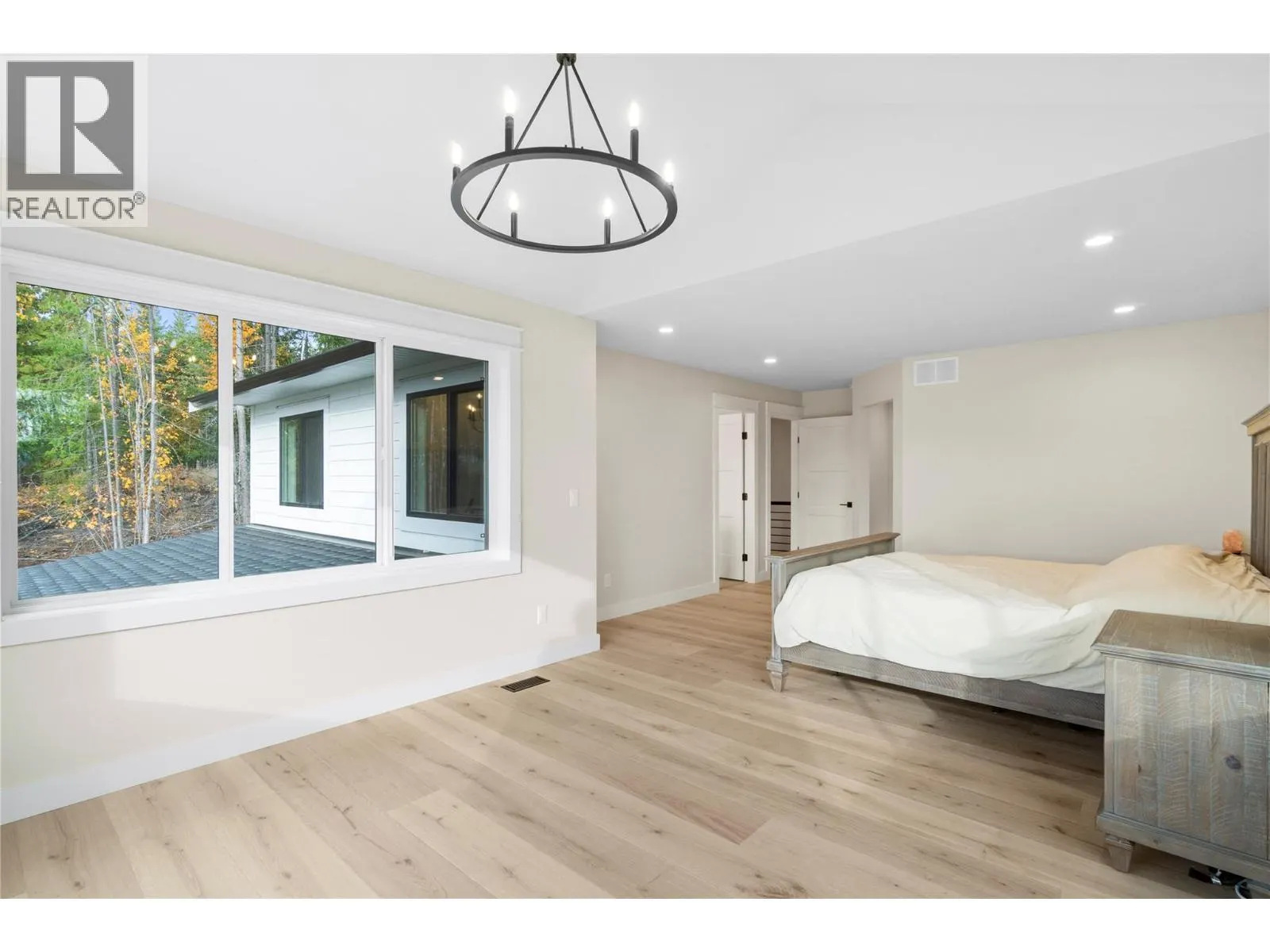 2270 Lions Ridge Road