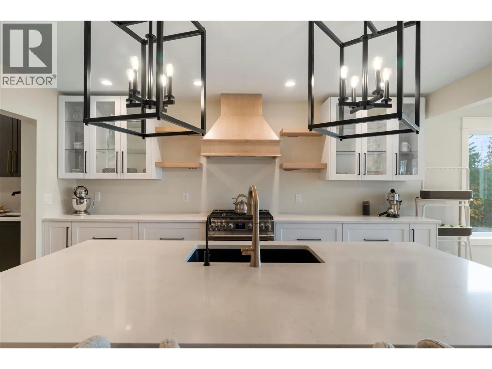 2270 Lions Ridge Road