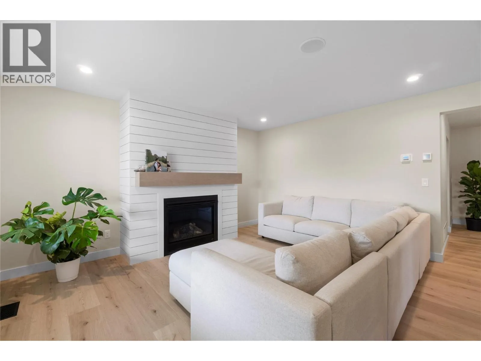 2270 Lions Ridge Road