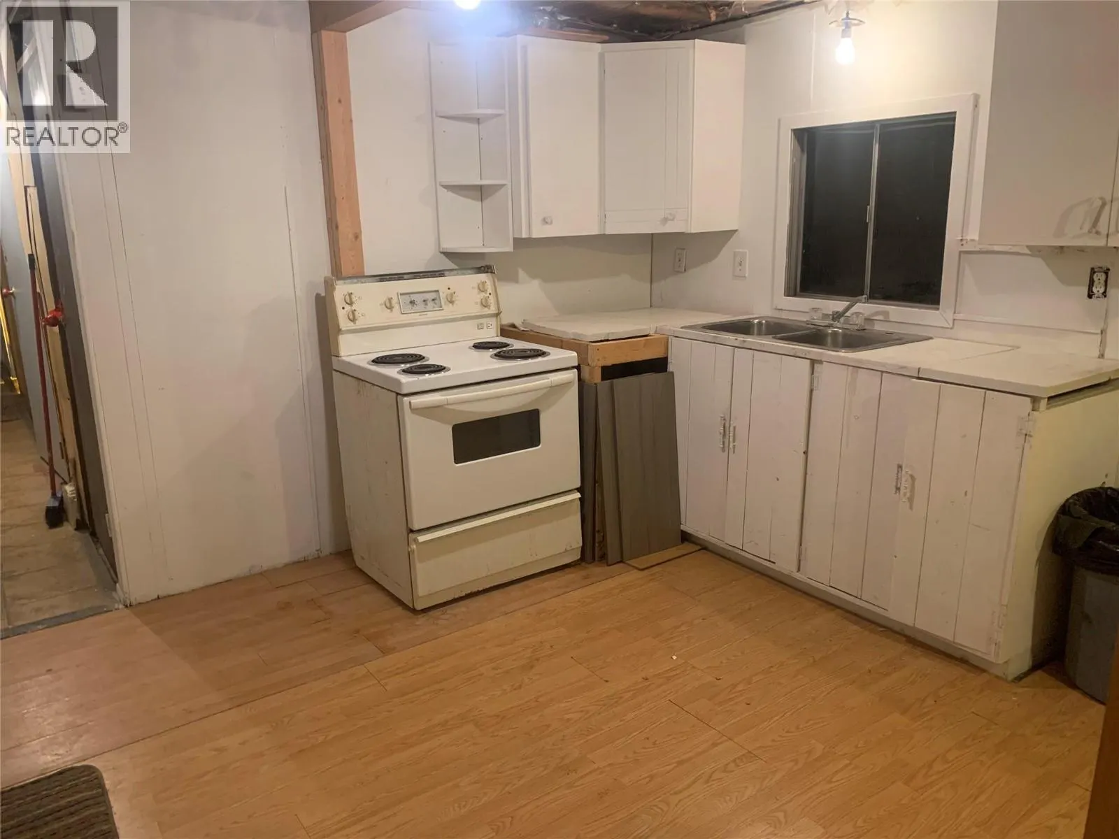 5015 Erie-Ross Spur Road