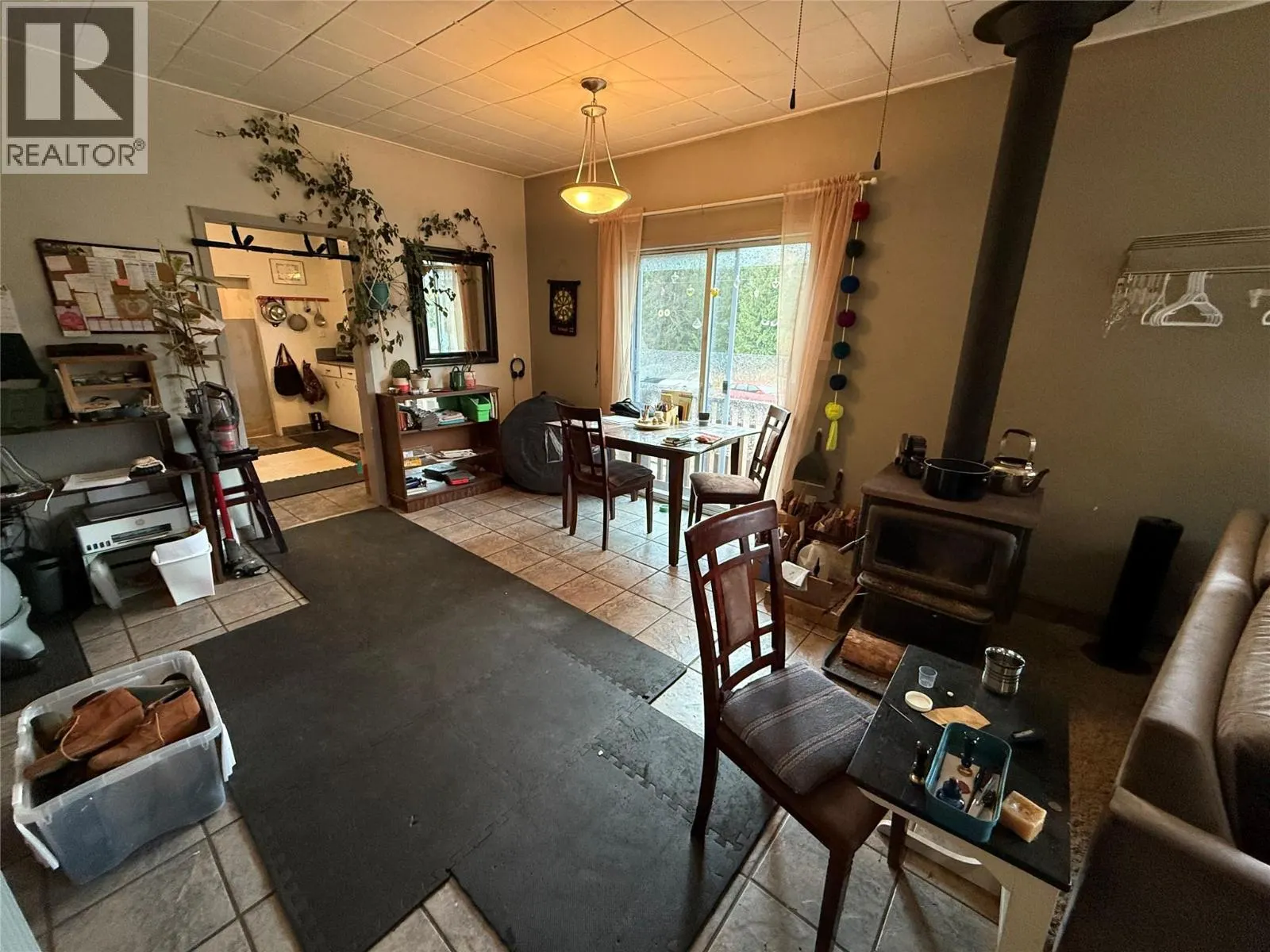 5015 Erie-Ross Spur Road