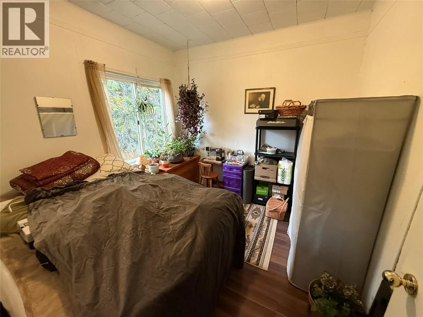 5015 Erie-Ross Spur Road