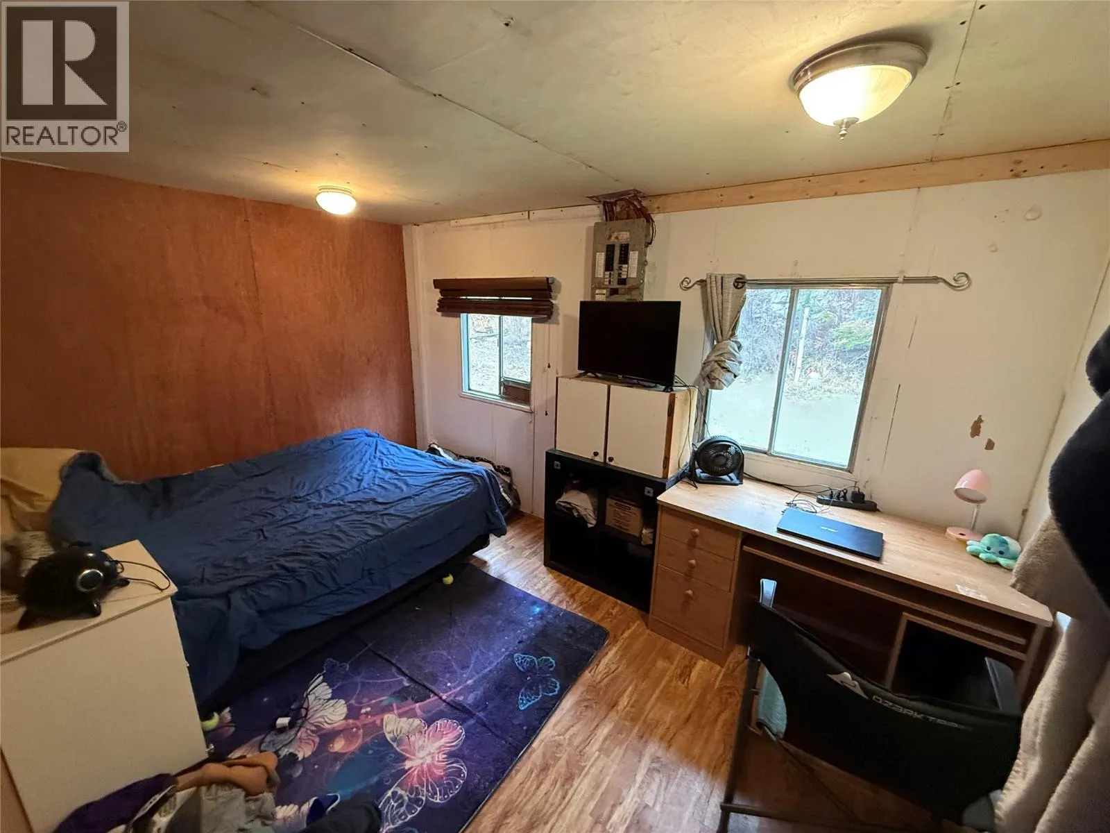 5015 Erie-Ross Spur Road