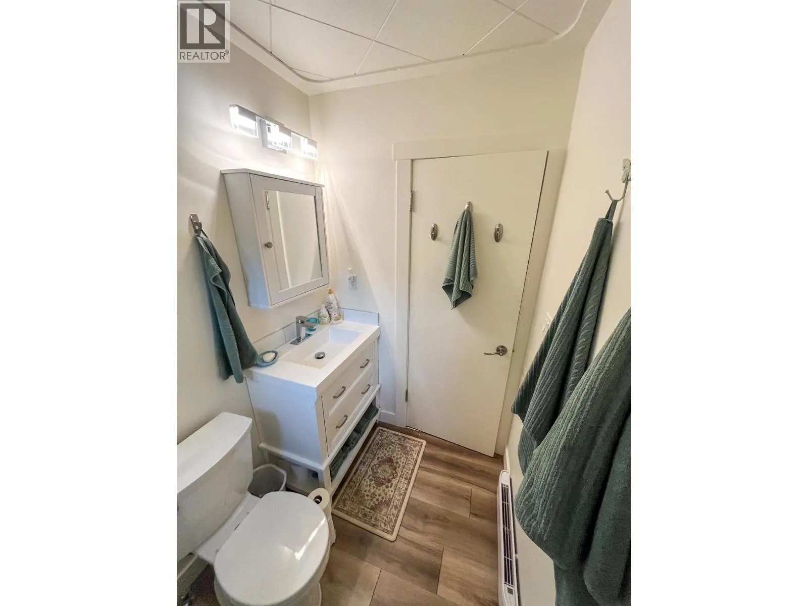 3273 Broadwater Road Street