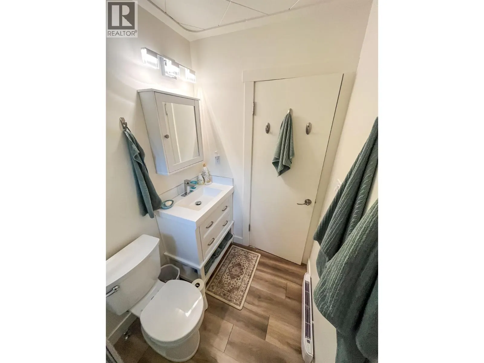 3273 Broadwater Road Street