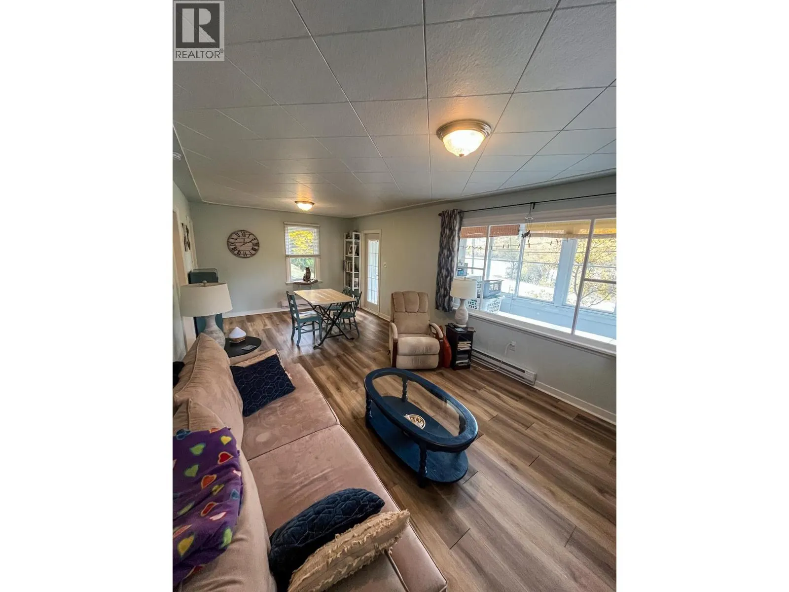 3273 Broadwater Road Street