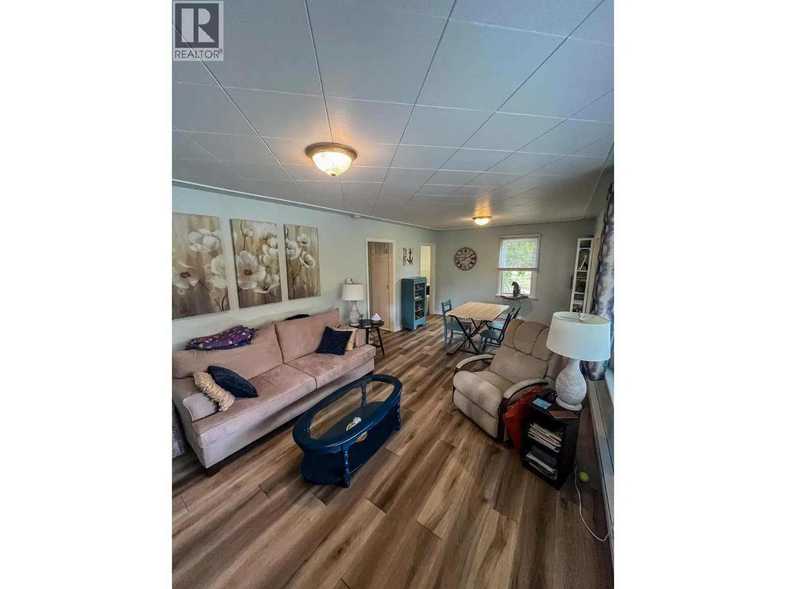 3273 Broadwater Road Street