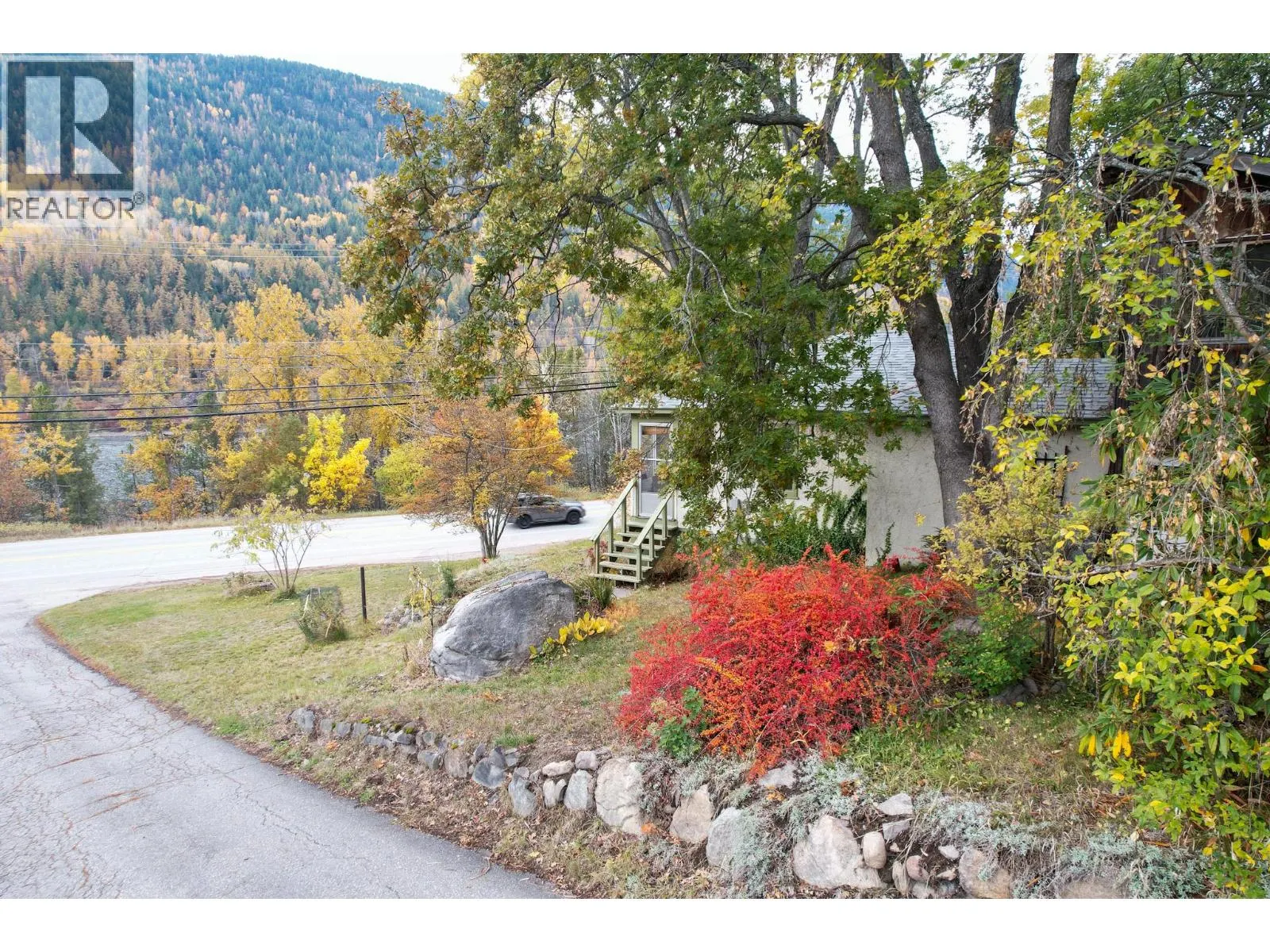 3273 Broadwater Road Street