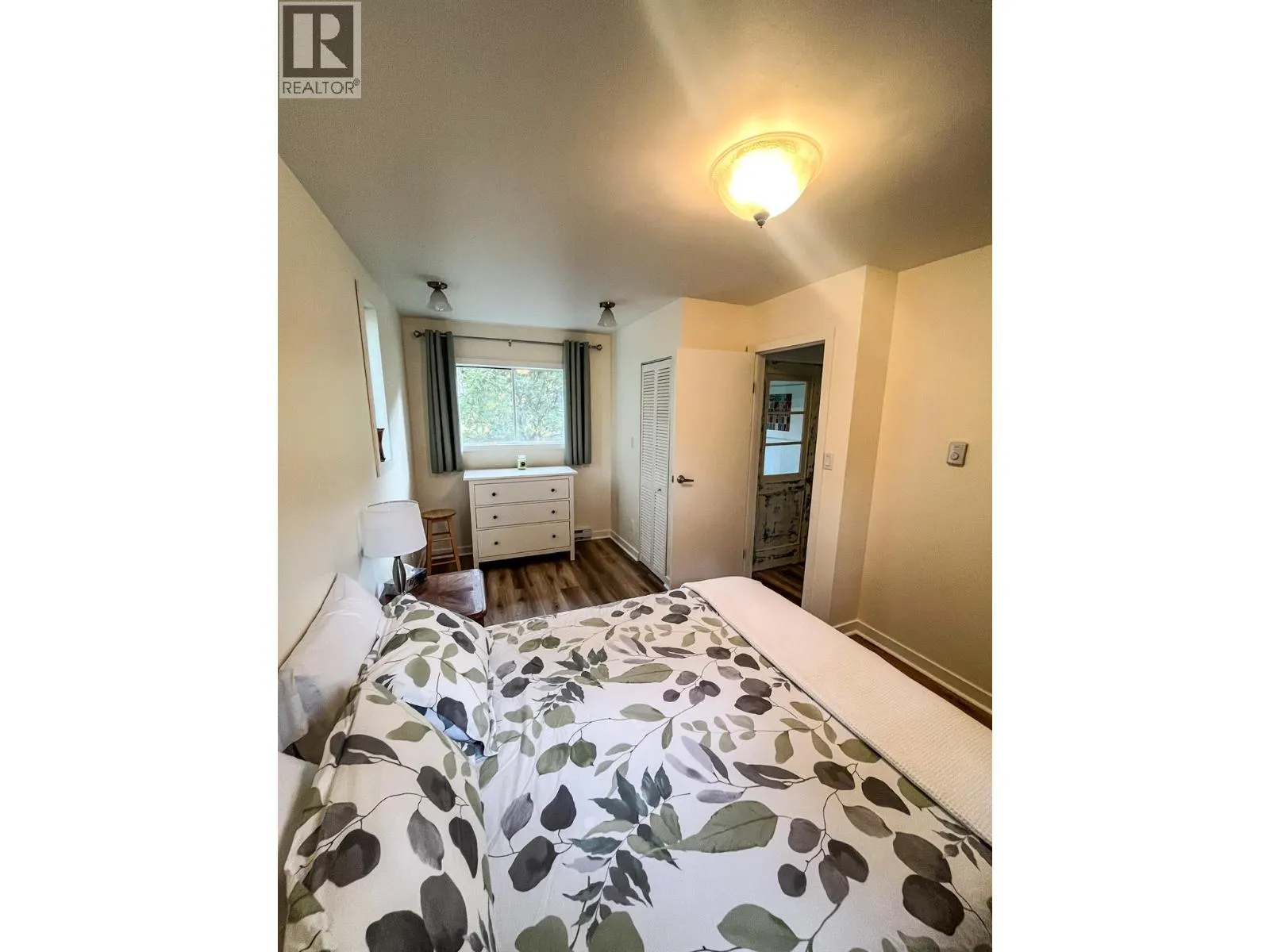 3273 Broadwater Road Street