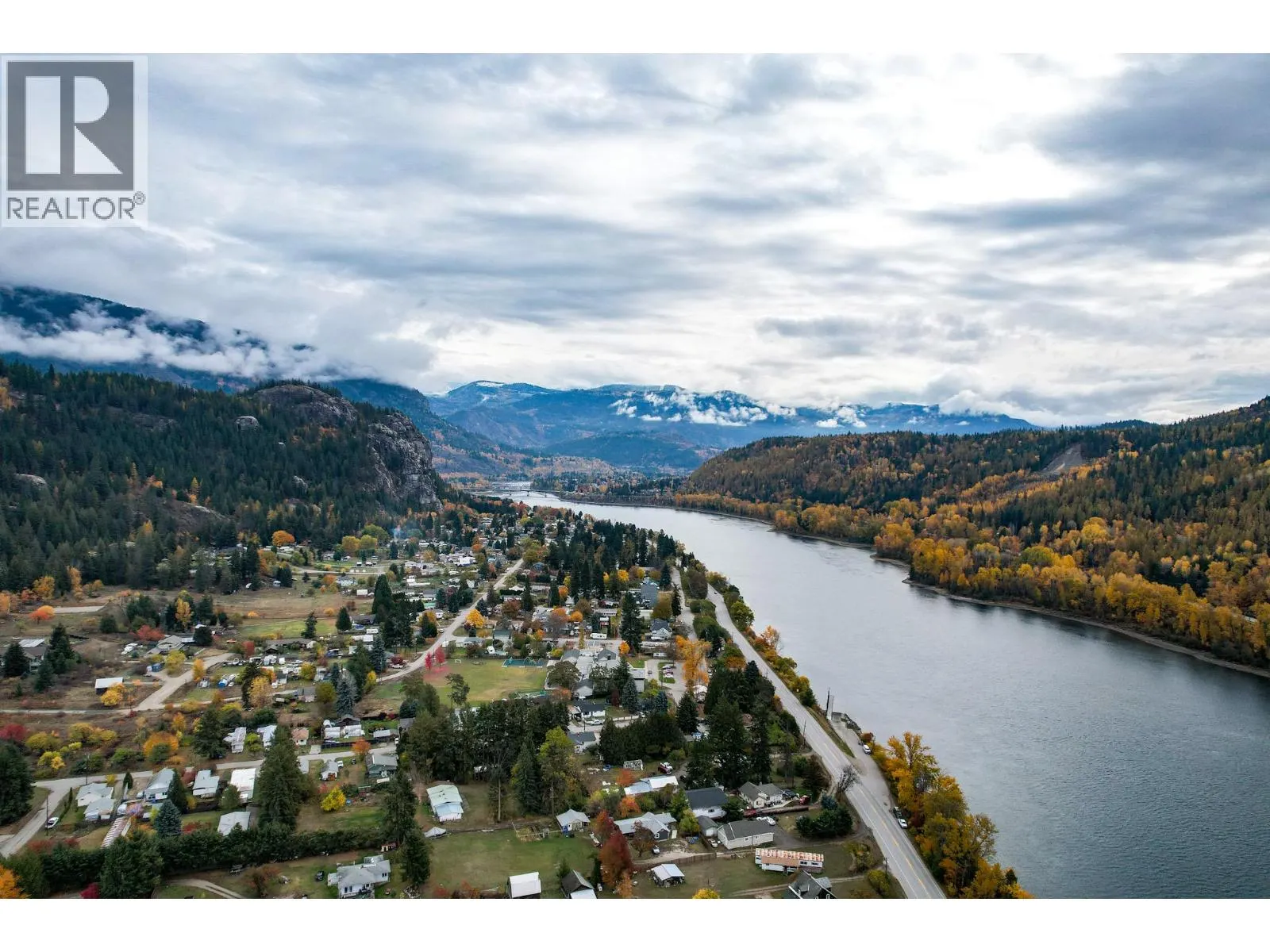 3273 Broadwater Road Street