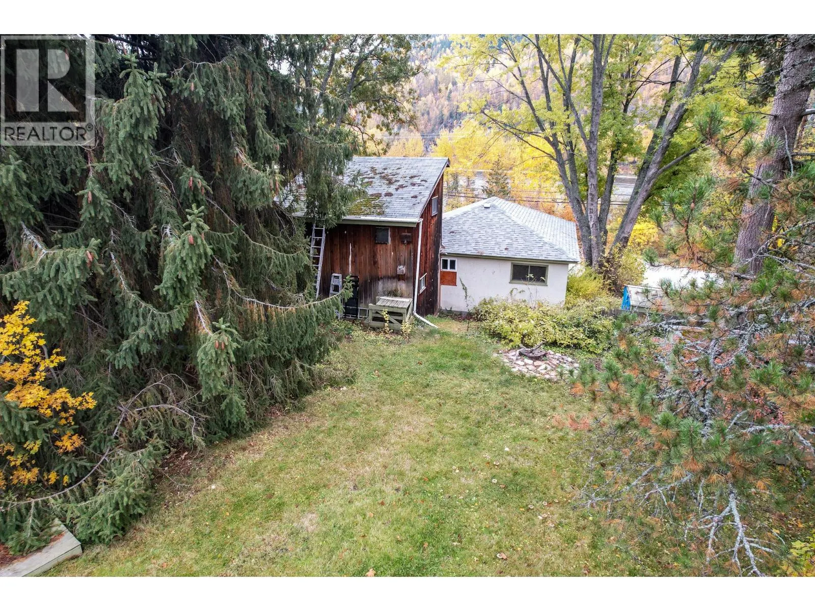 3273 Broadwater Road Street