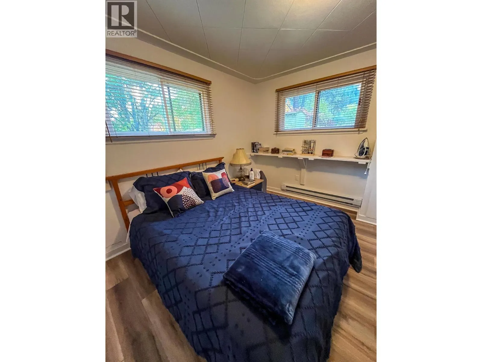 3273 Broadwater Road Street