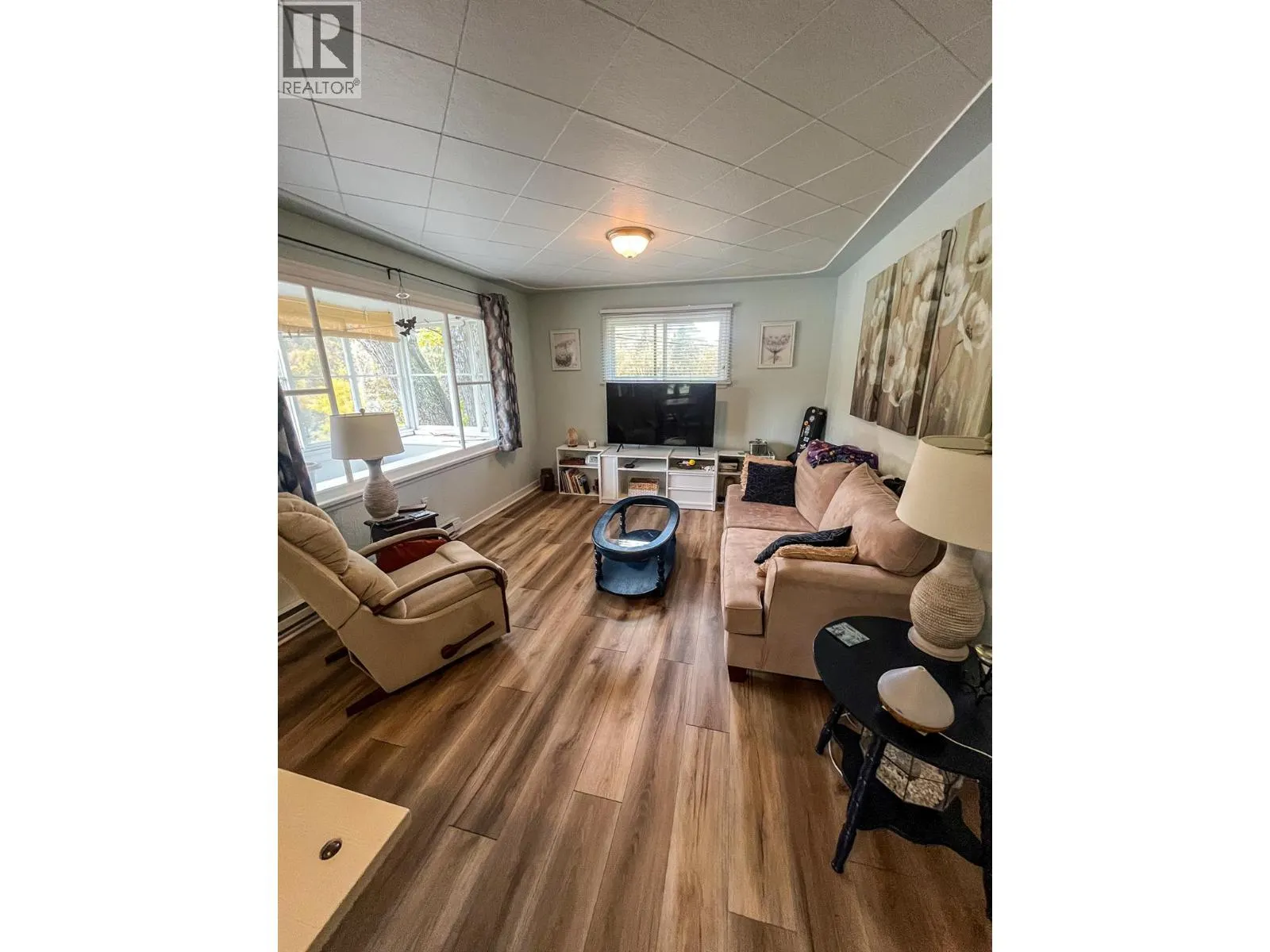 3273 Broadwater Road Street