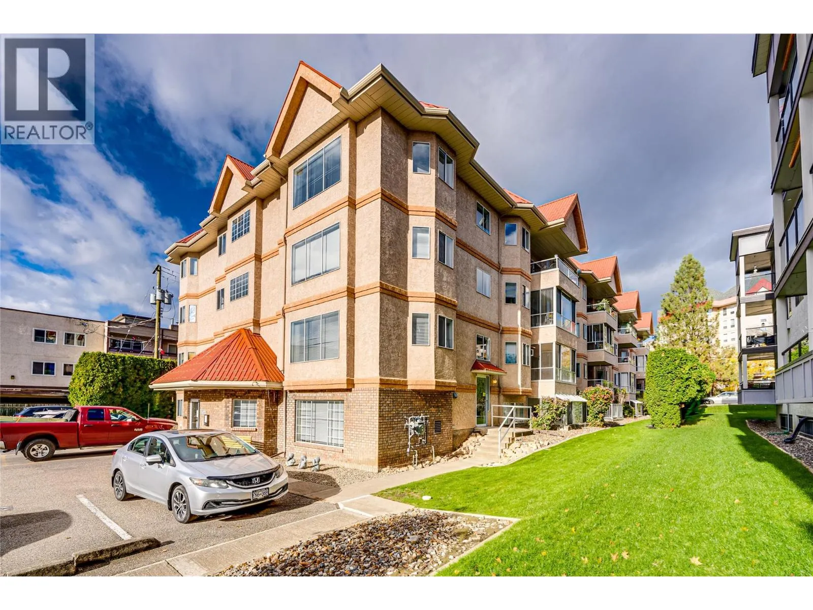 3609 30 Avenue Unit# 208