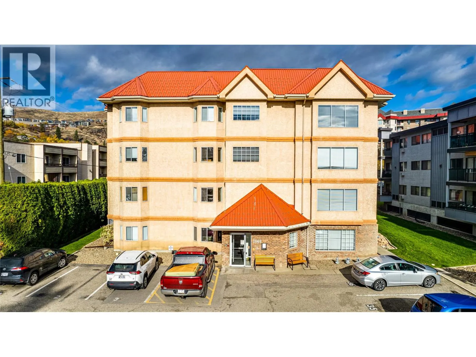 3609 30 Avenue Unit# 208