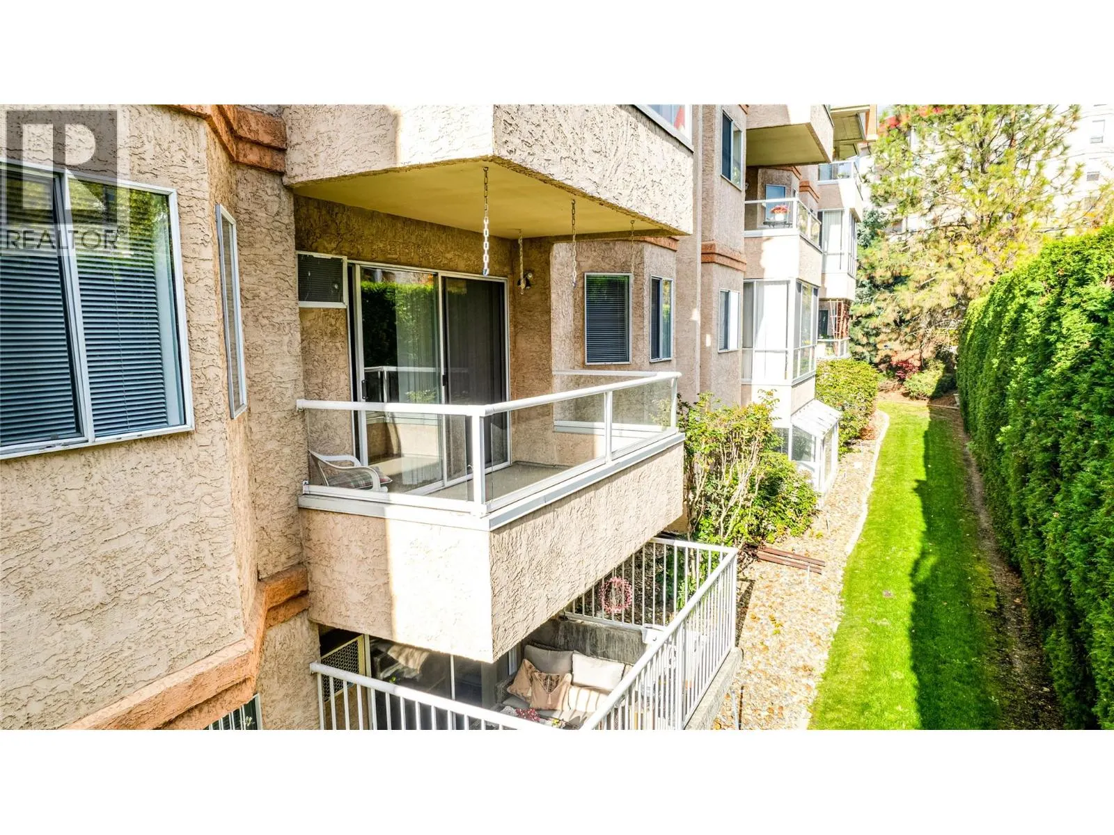 3609 30 Avenue Unit# 208