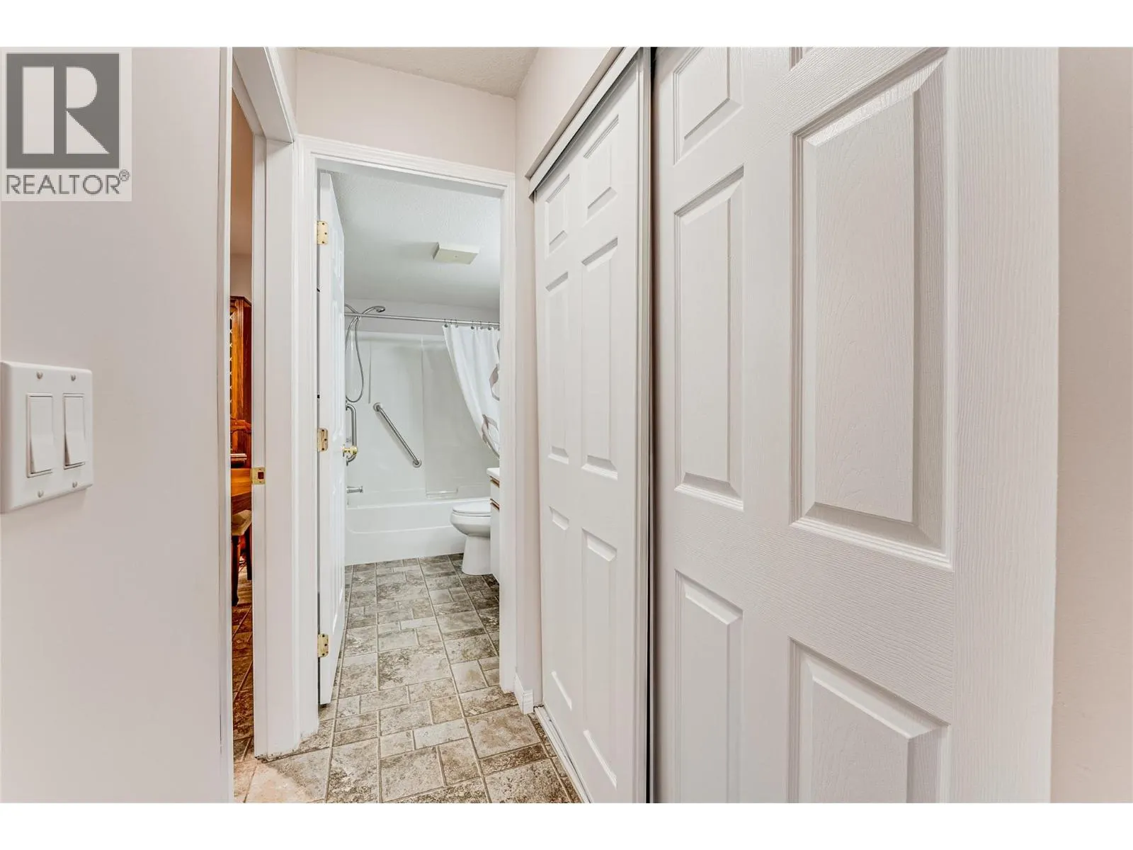 3609 30 Avenue Unit# 208