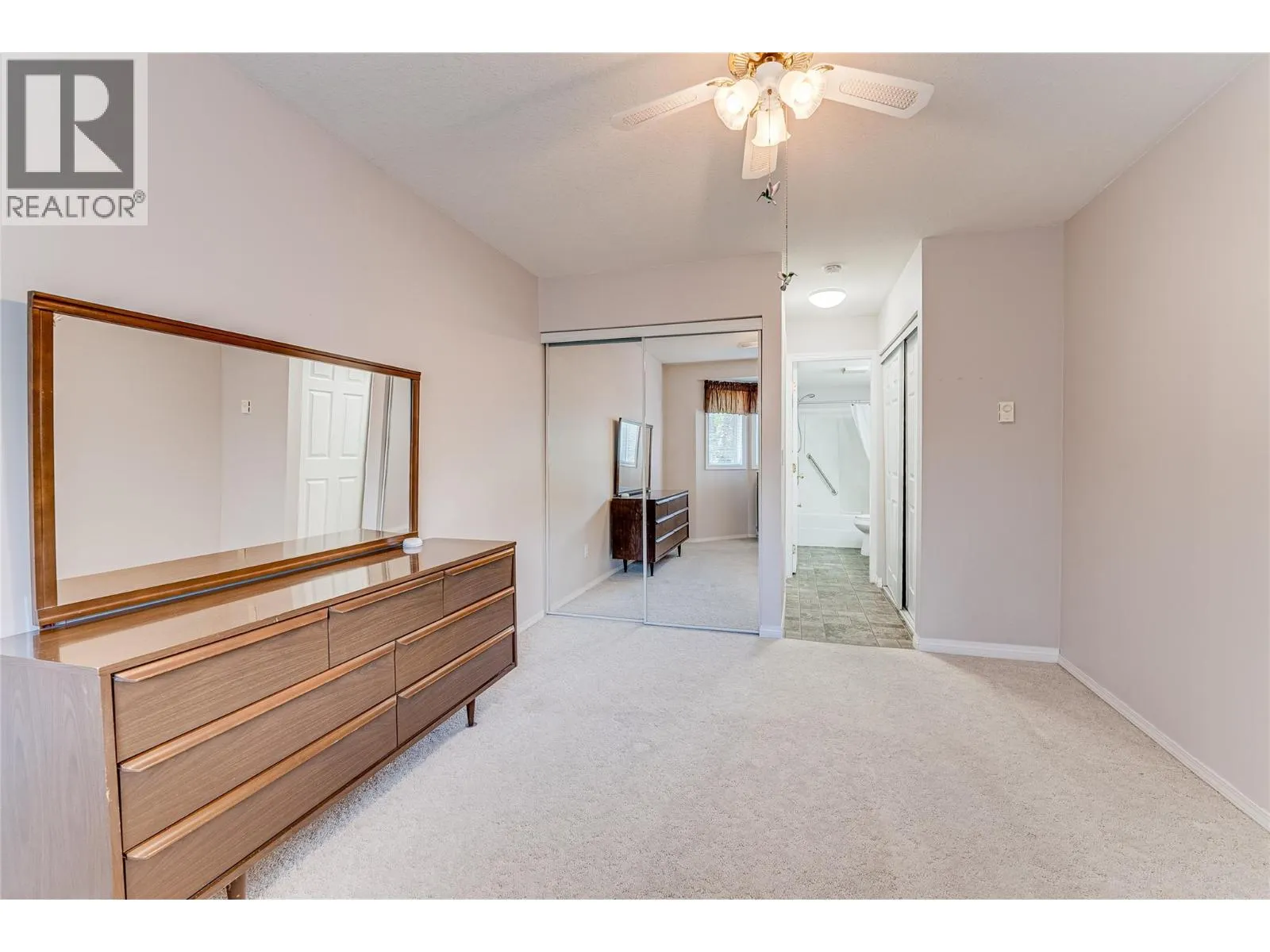 3609 30 Avenue Unit# 208