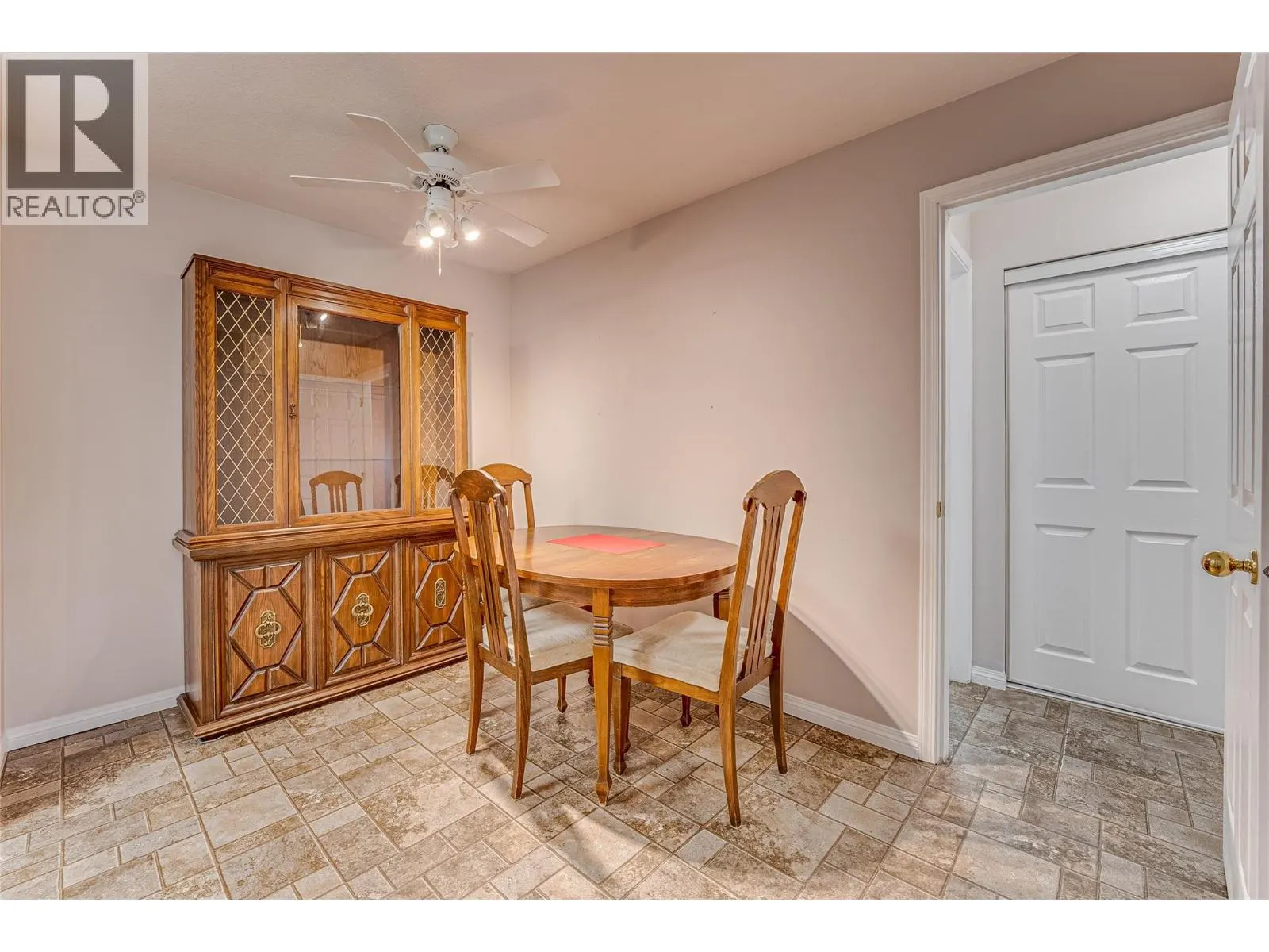 3609 30 Avenue Unit# 208