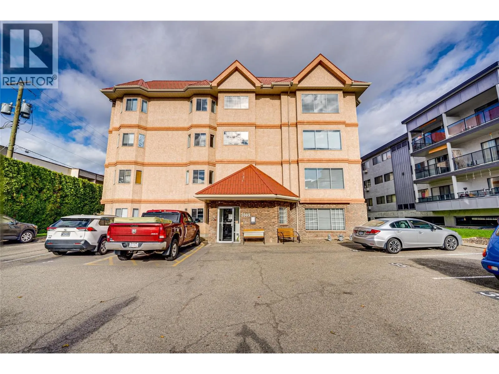 3609 30 Avenue Unit# 208