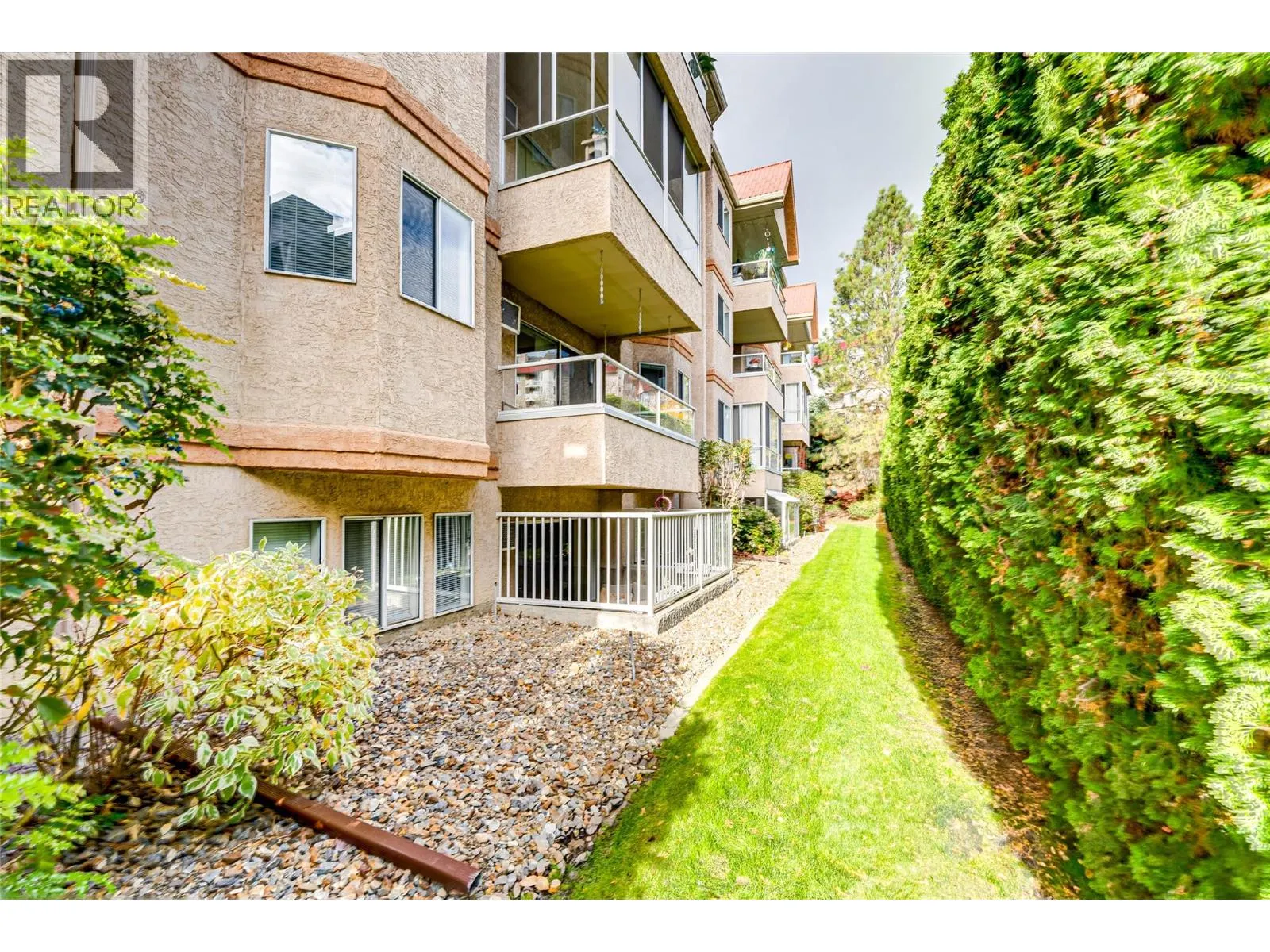 3609 30 Avenue Unit# 208