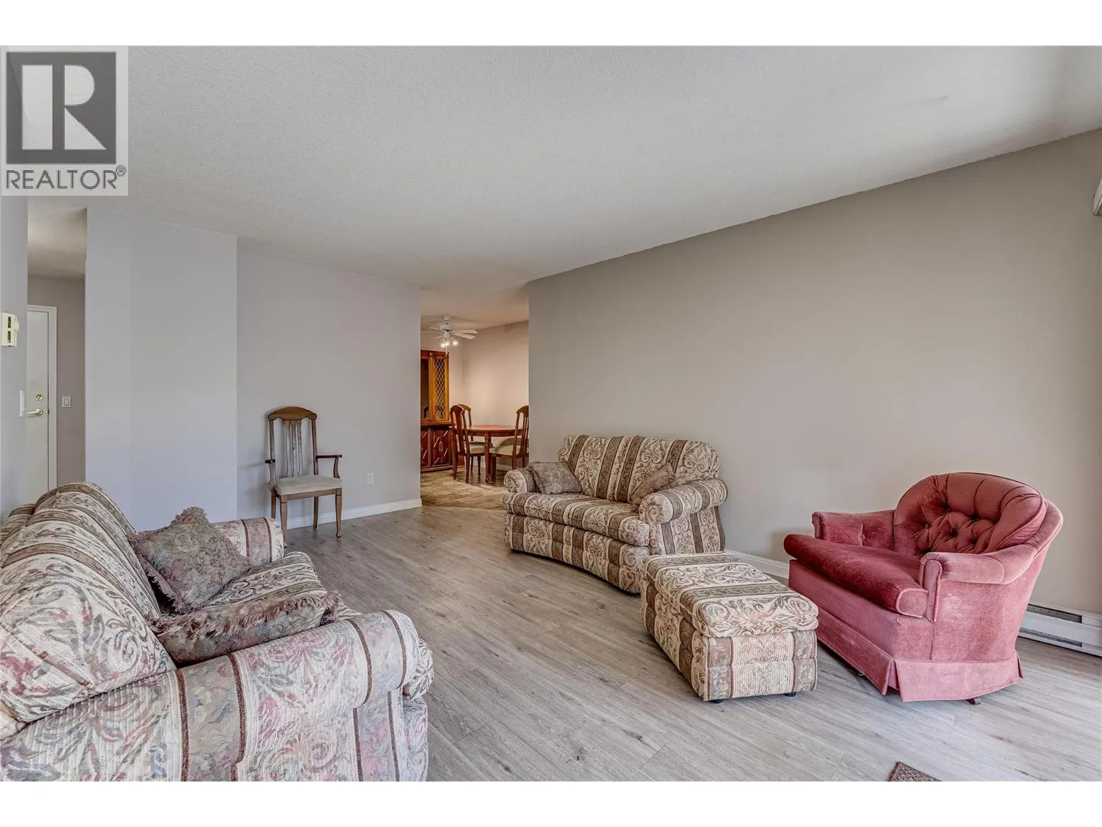 3609 30 Avenue Unit# 208
