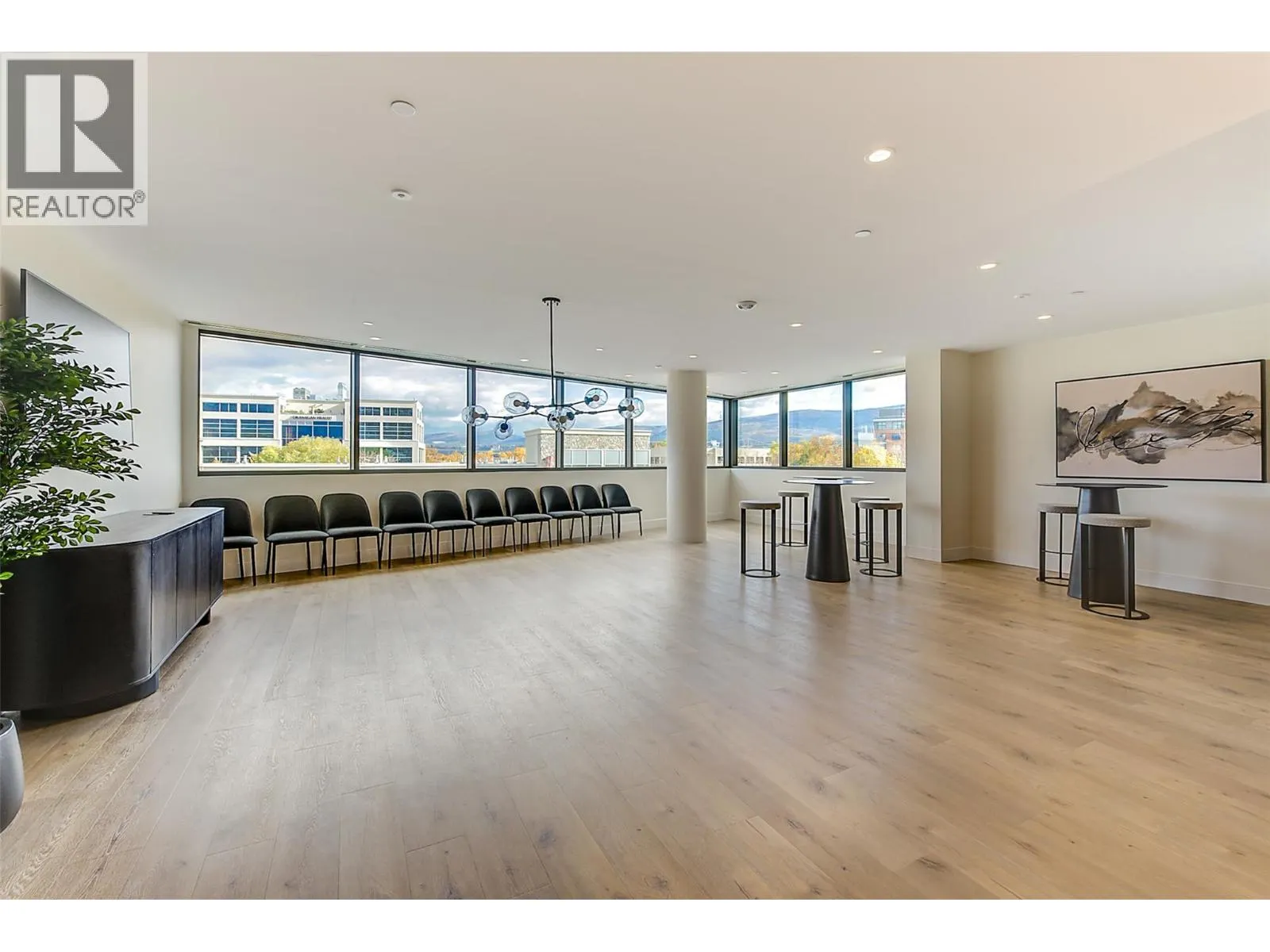 3340 Lakeshore Road Unit# 1003 Lot# SL 134