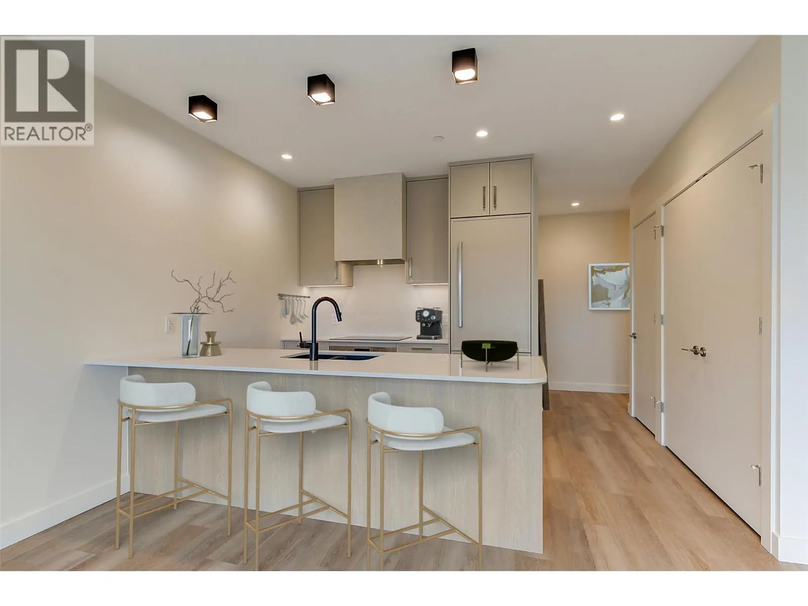 3340 Lakeshore Road Unit# 1003 Lot# SL 134