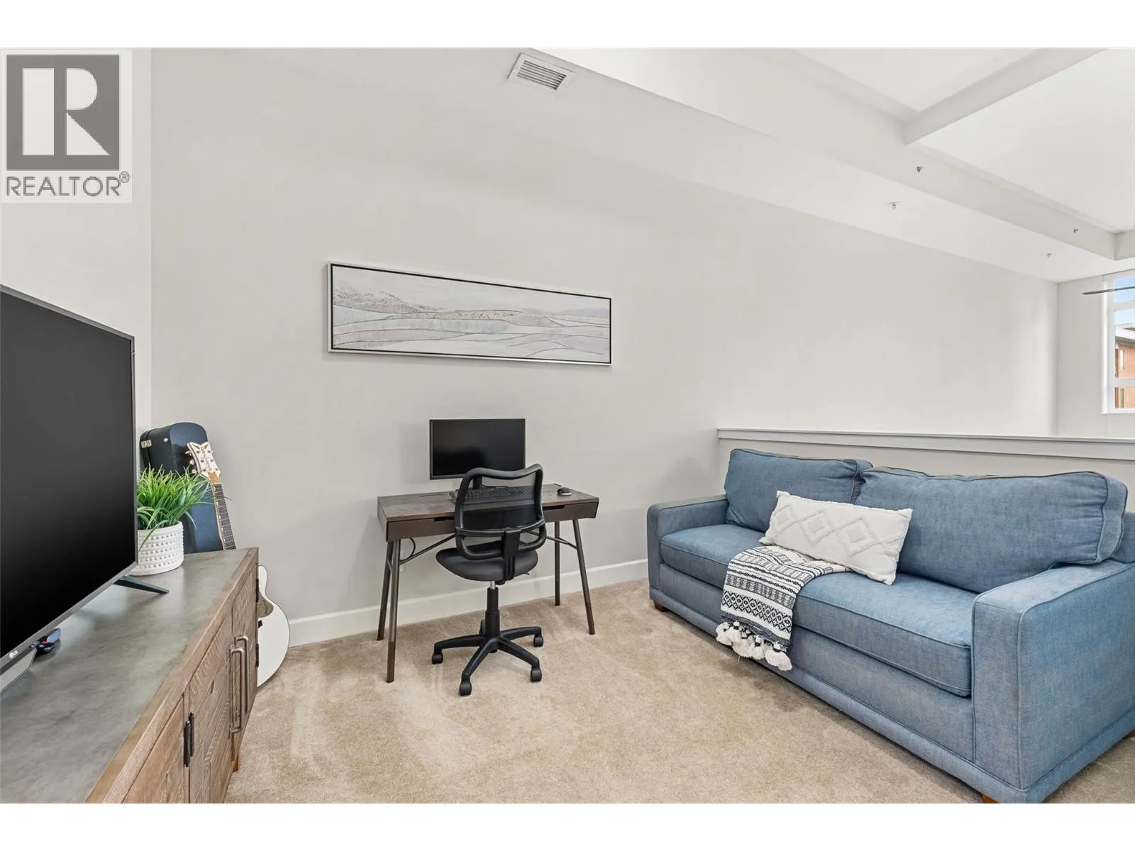 457 West Avenue Unit# 111