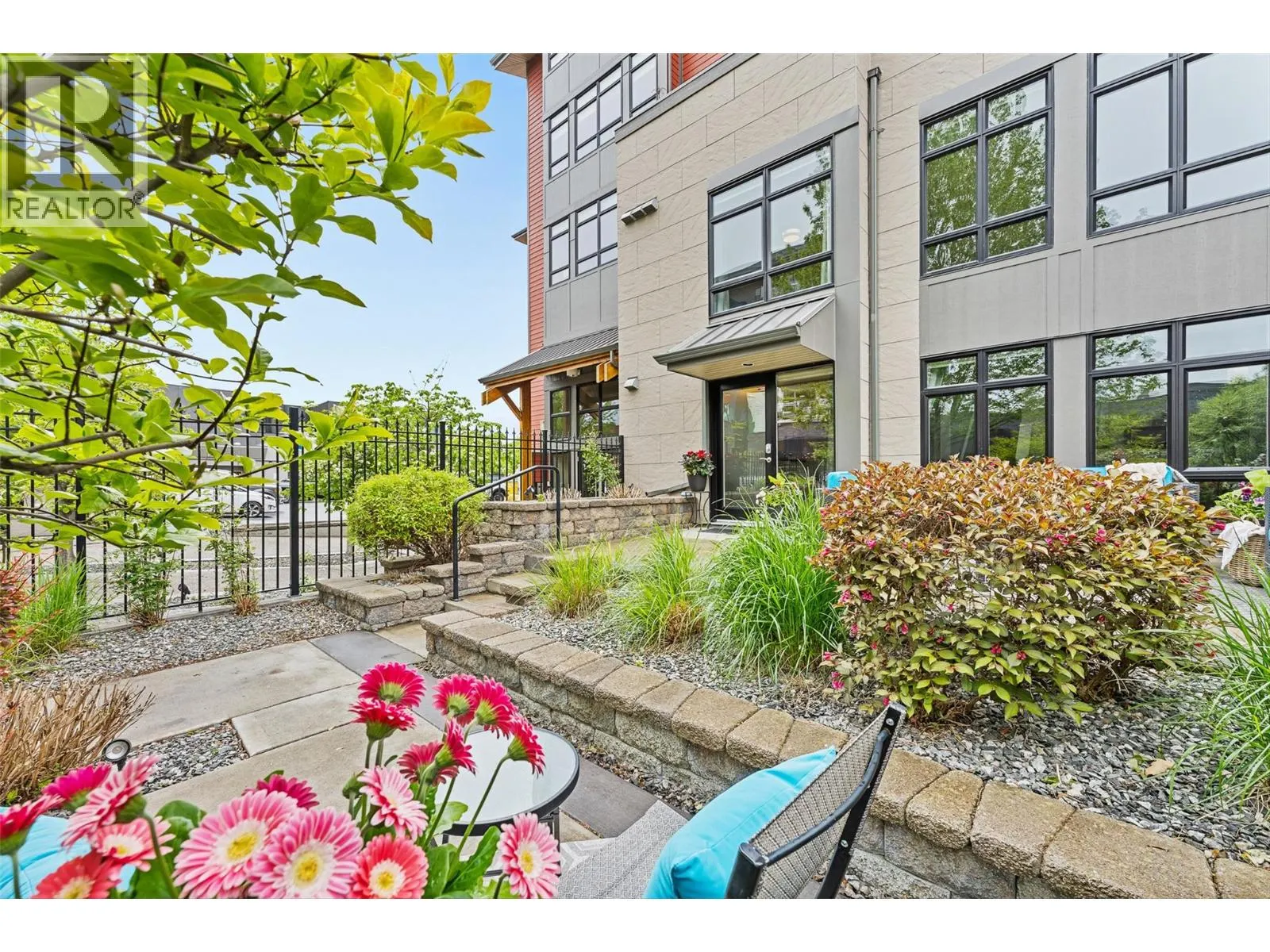 457 West Avenue Unit# 111