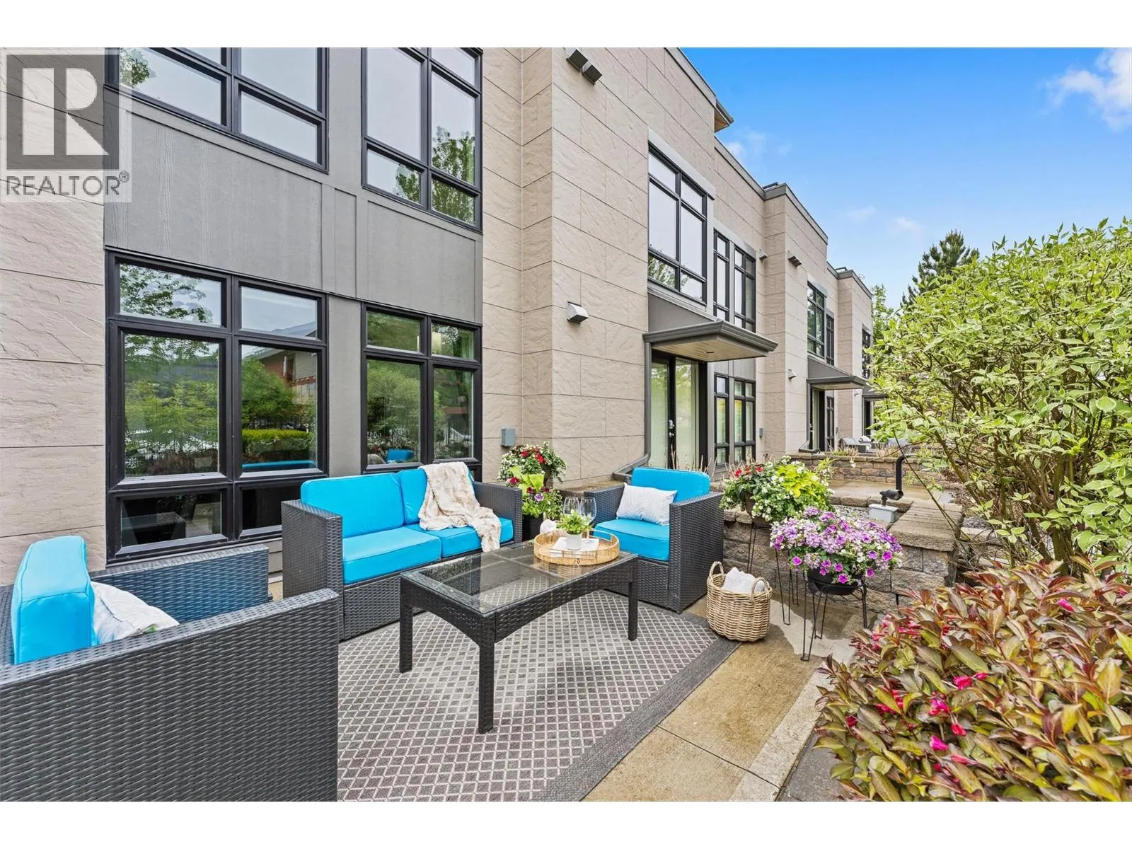 457 West Avenue Unit# 111