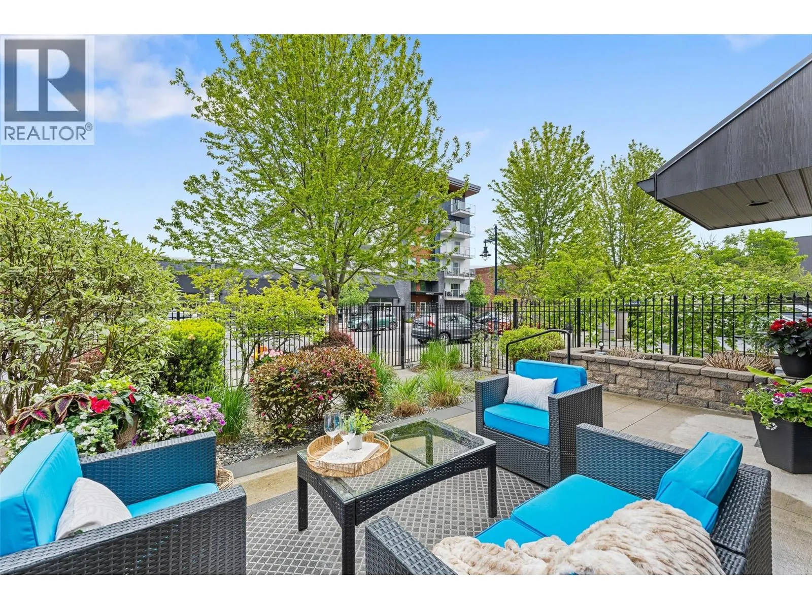 457 West Avenue Unit# 111