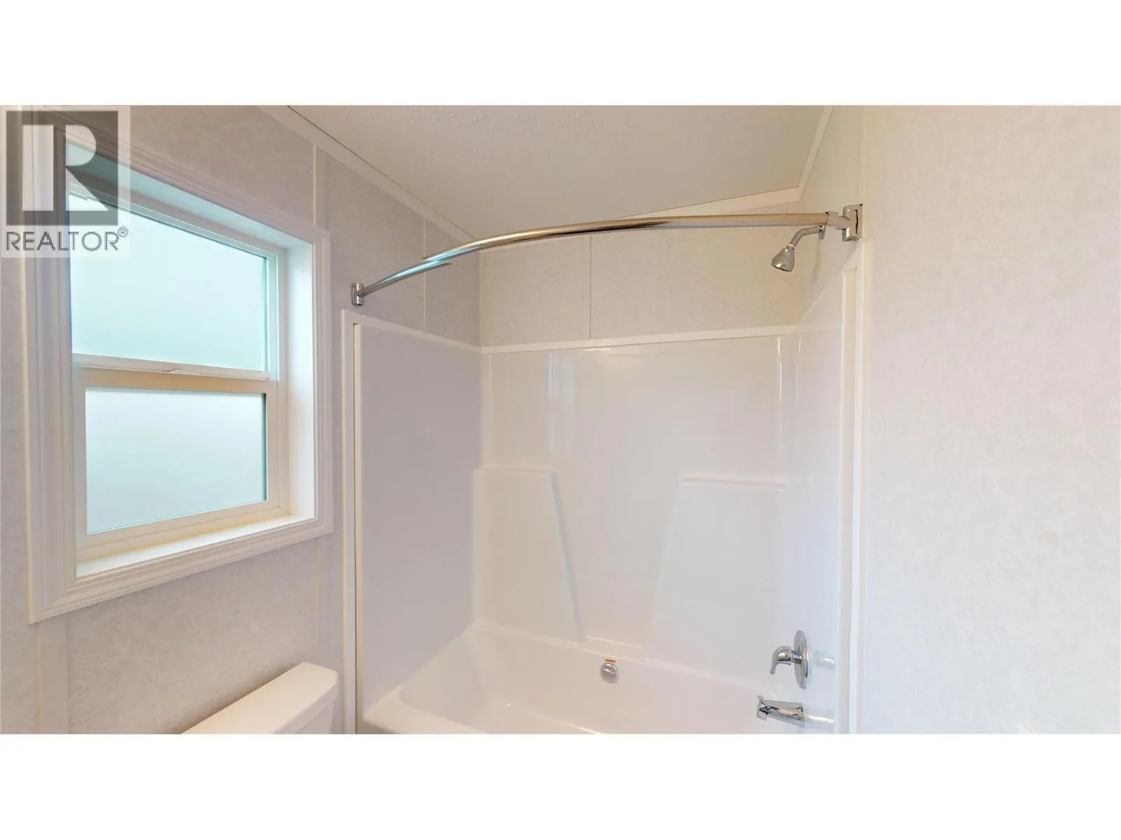 533 Steepleview Avenue NW