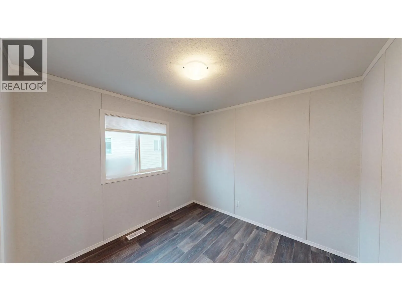 533 Steepleview Avenue NW