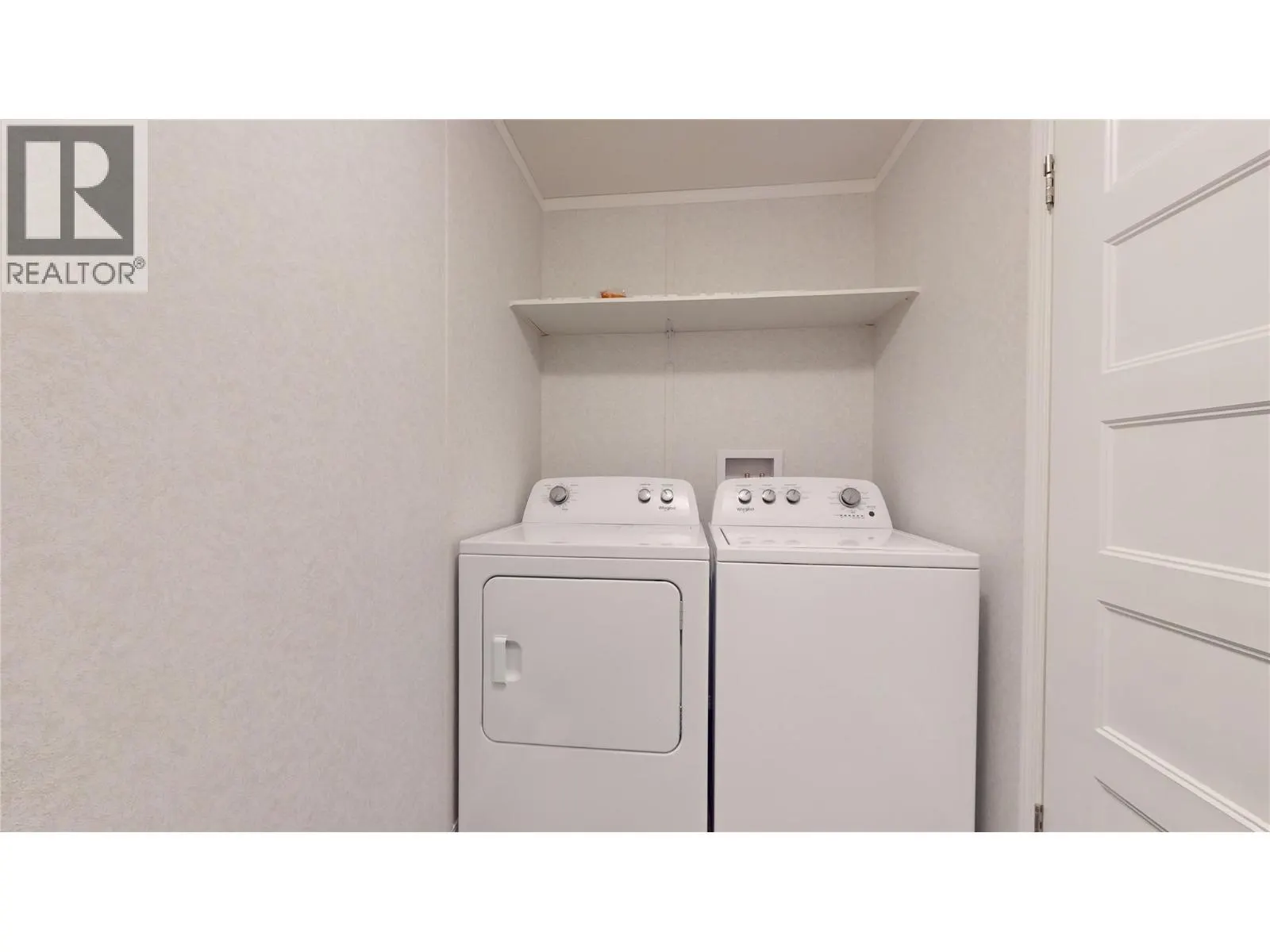 533 Steepleview Avenue NW