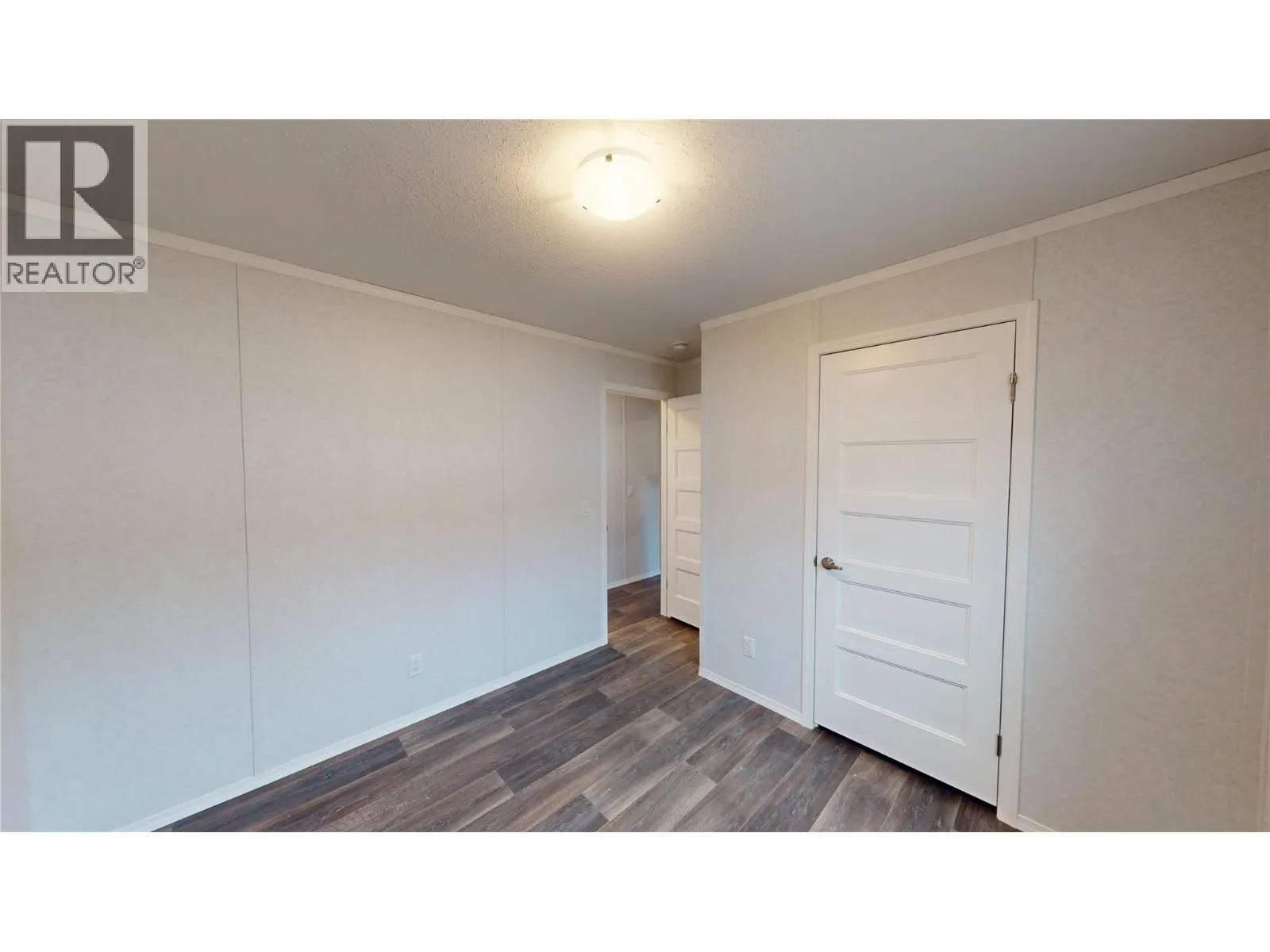 533 Steepleview Avenue NW