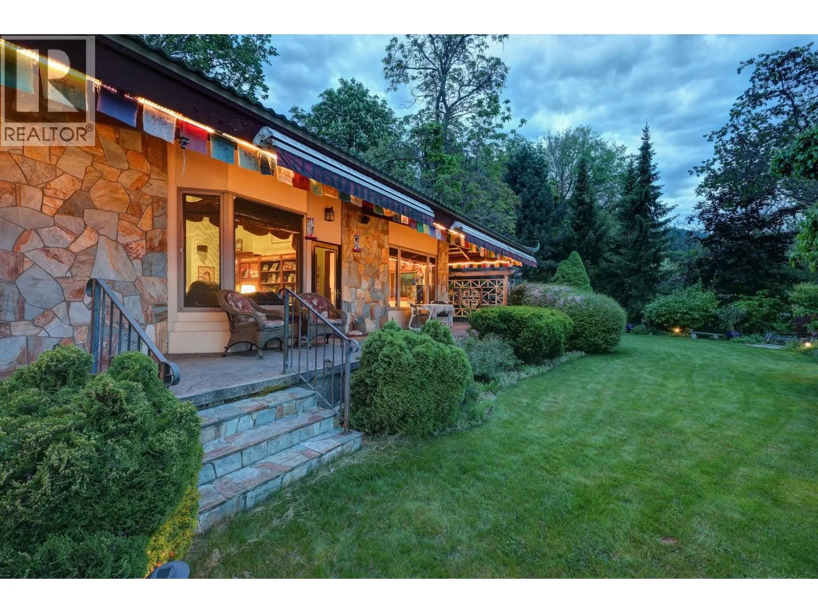 8809 Okanagan Landing Road