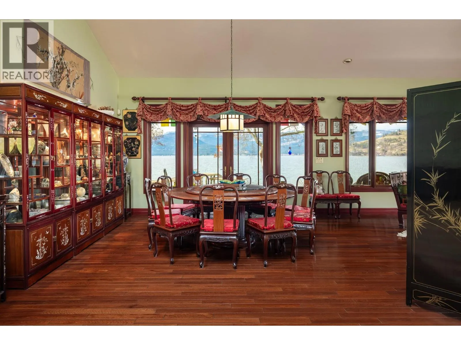 8809 Okanagan Landing Road