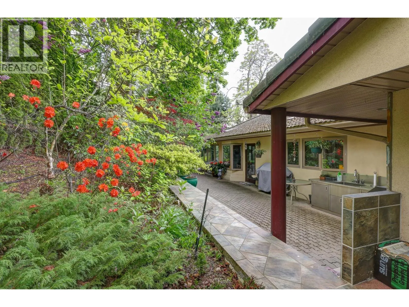 8809 Okanagan Landing Road