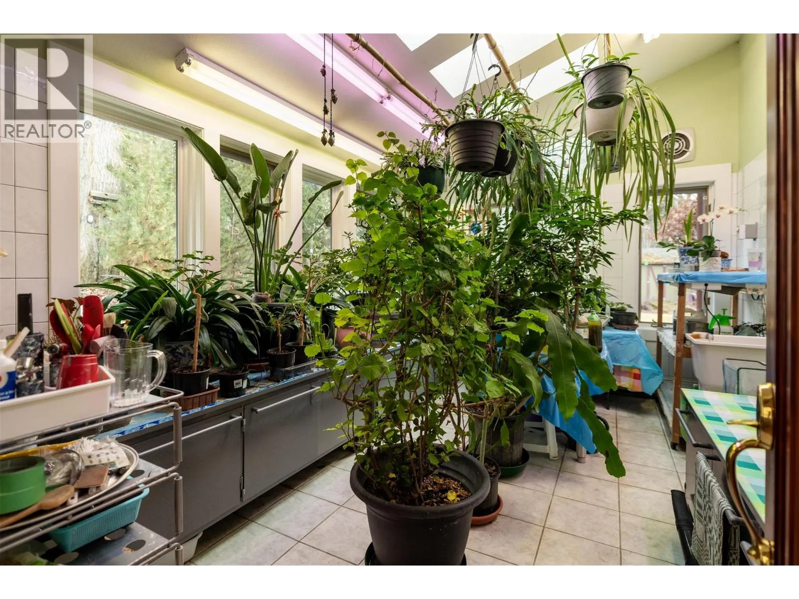 8809 Okanagan Landing Road